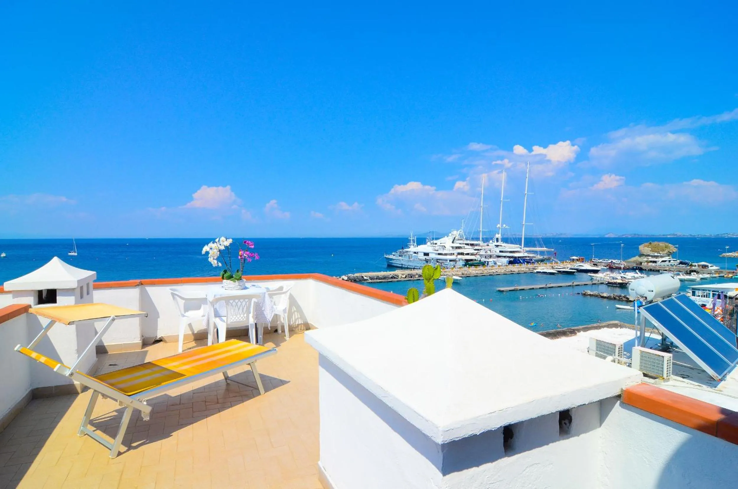 Solarium in Hotel Terme Marina