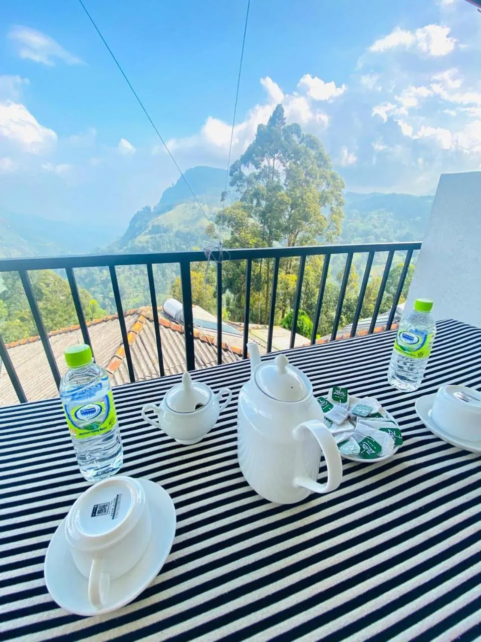 Coffee/tea facilities in Pleasant Peak