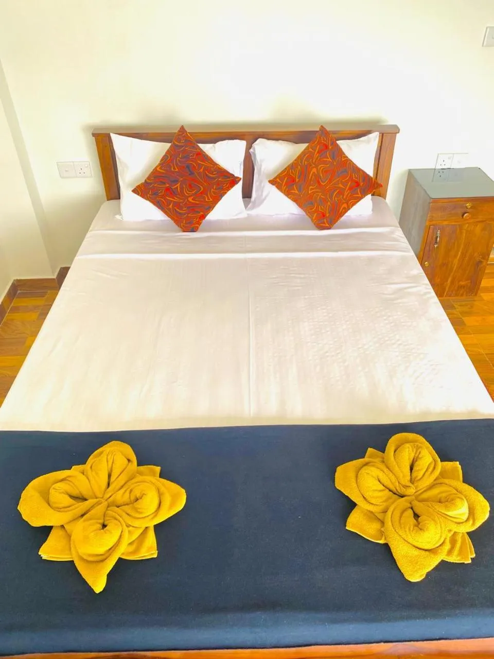 Bed in Pleasant Peak