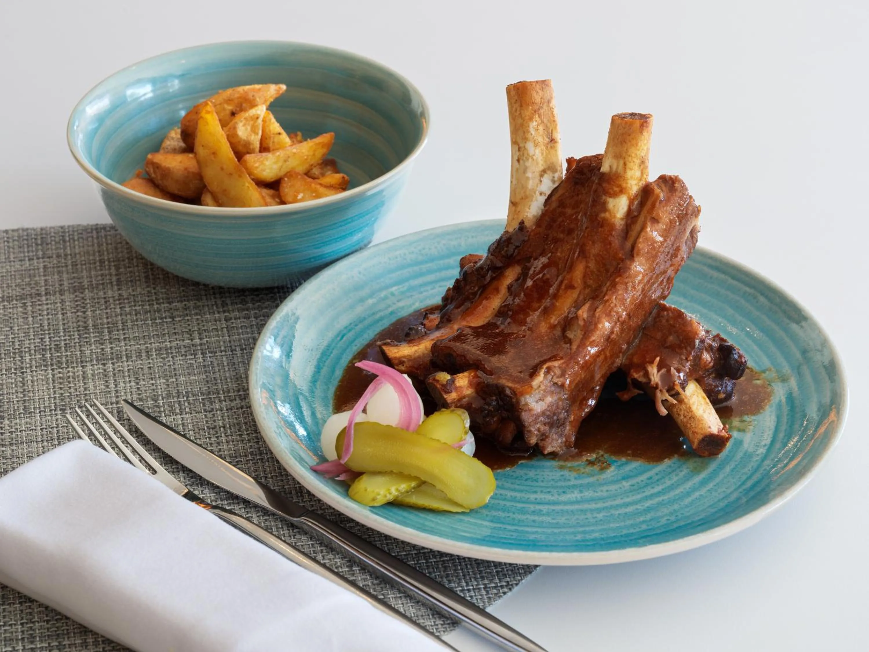 Food and drinks in H10 Port Vell 4* Sup