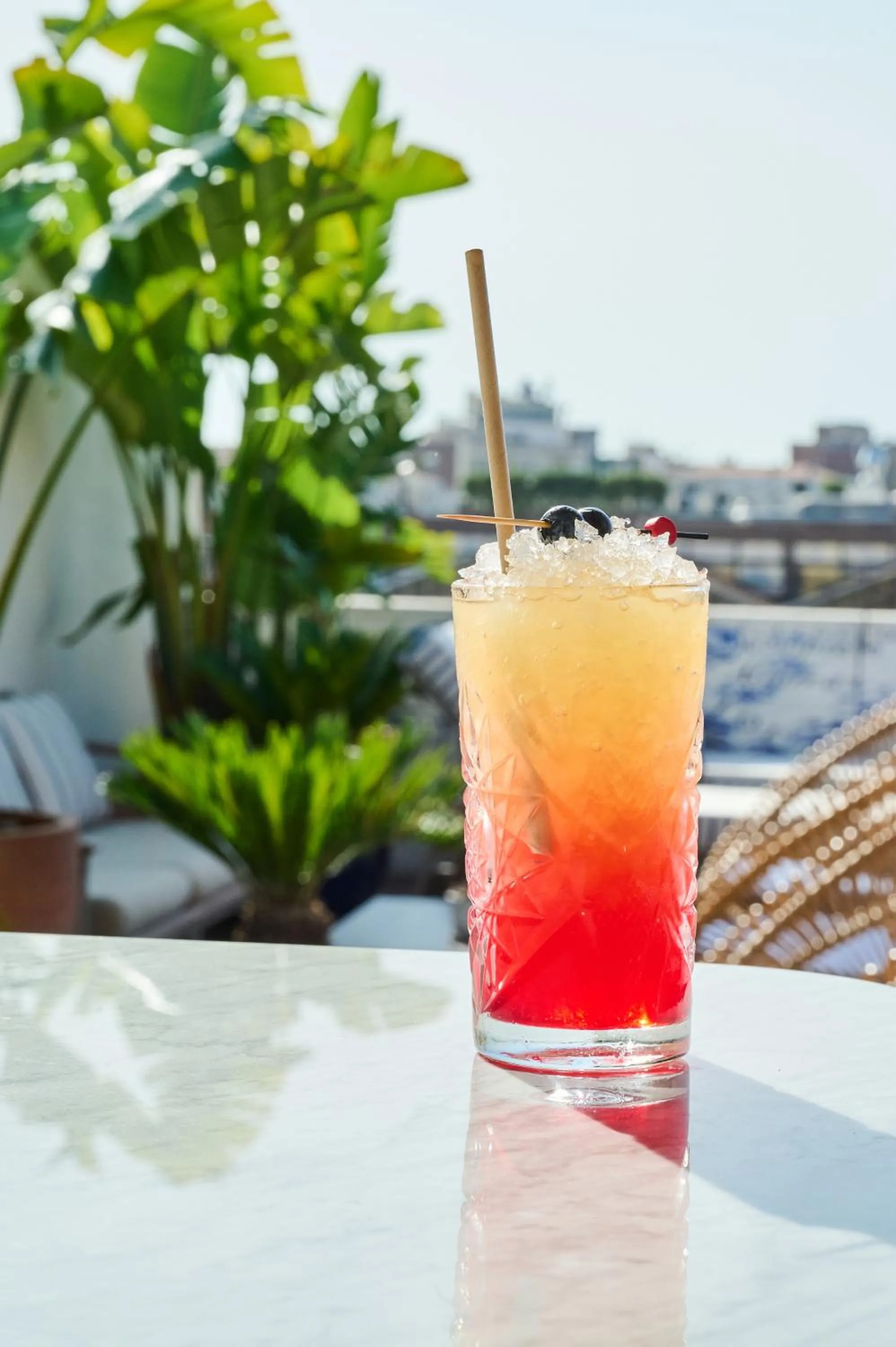 Drinks in H10 Port Vell 4* Sup