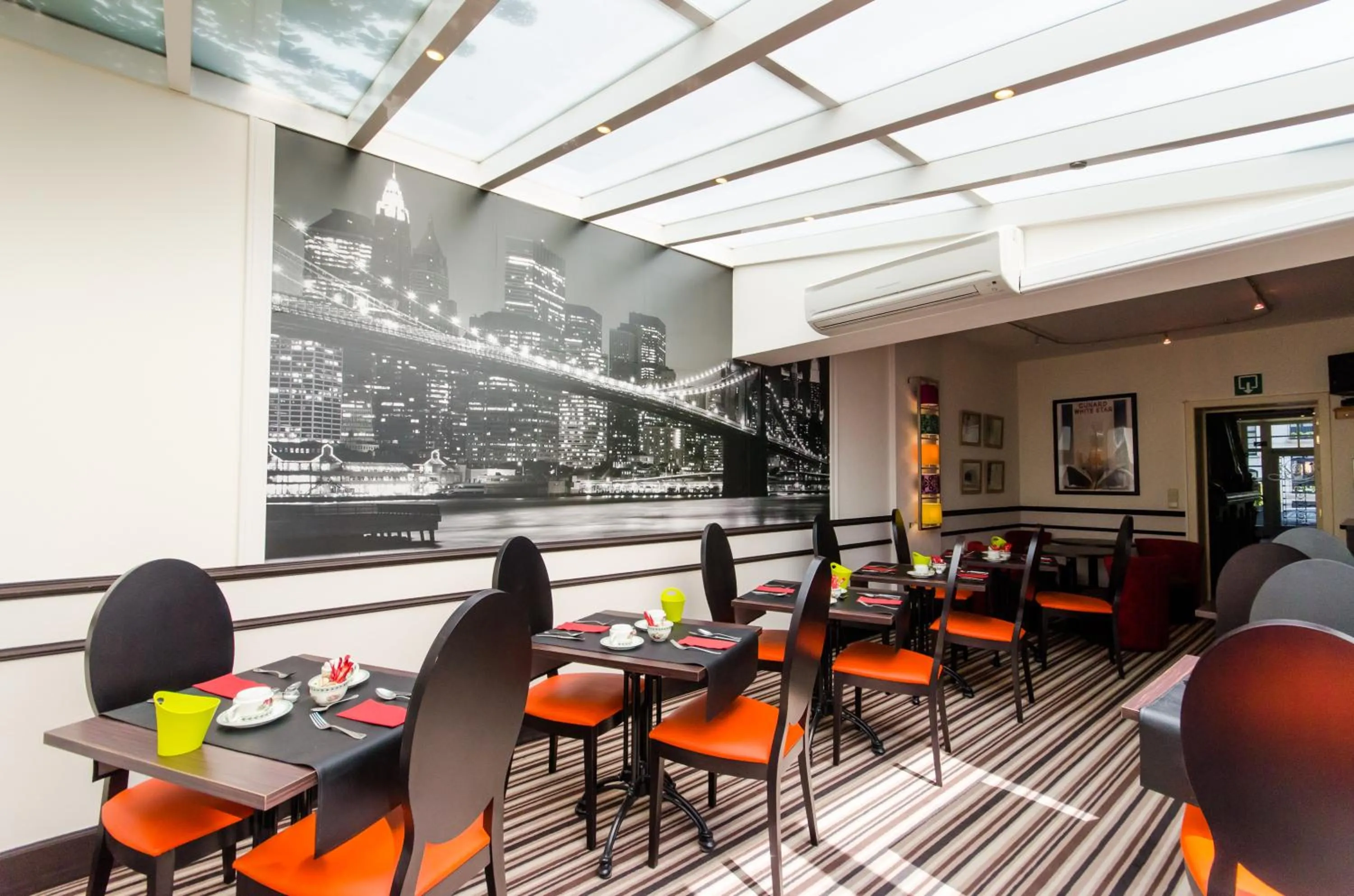 Breakfast in Hotel La Roseraie