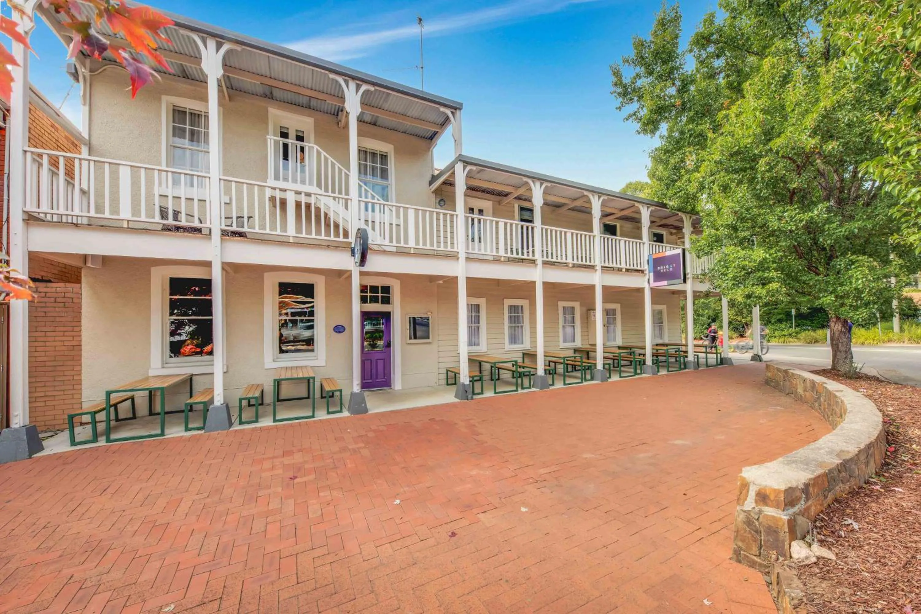 Property building in Bright Velo