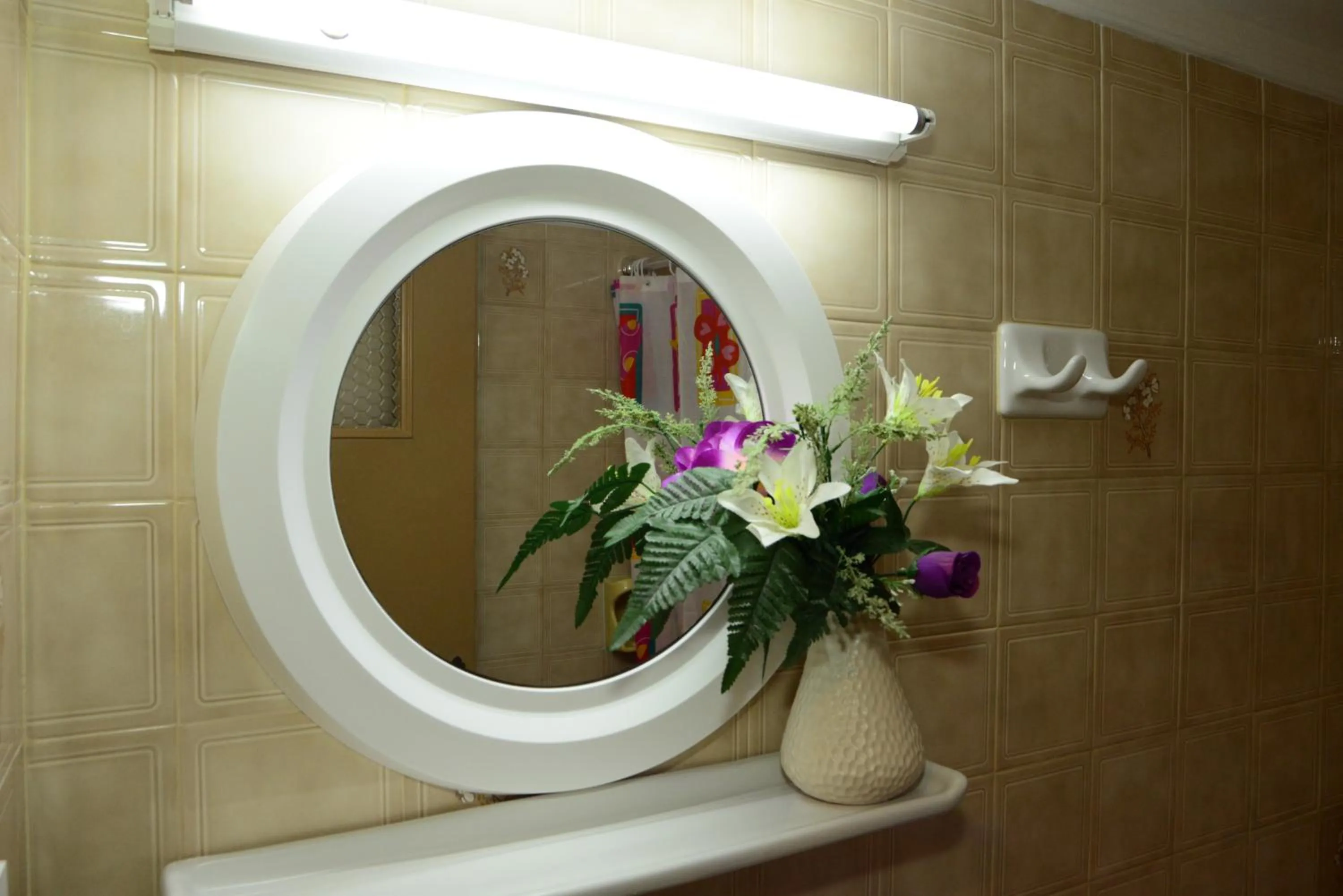 Bathroom in Sappho Hotel