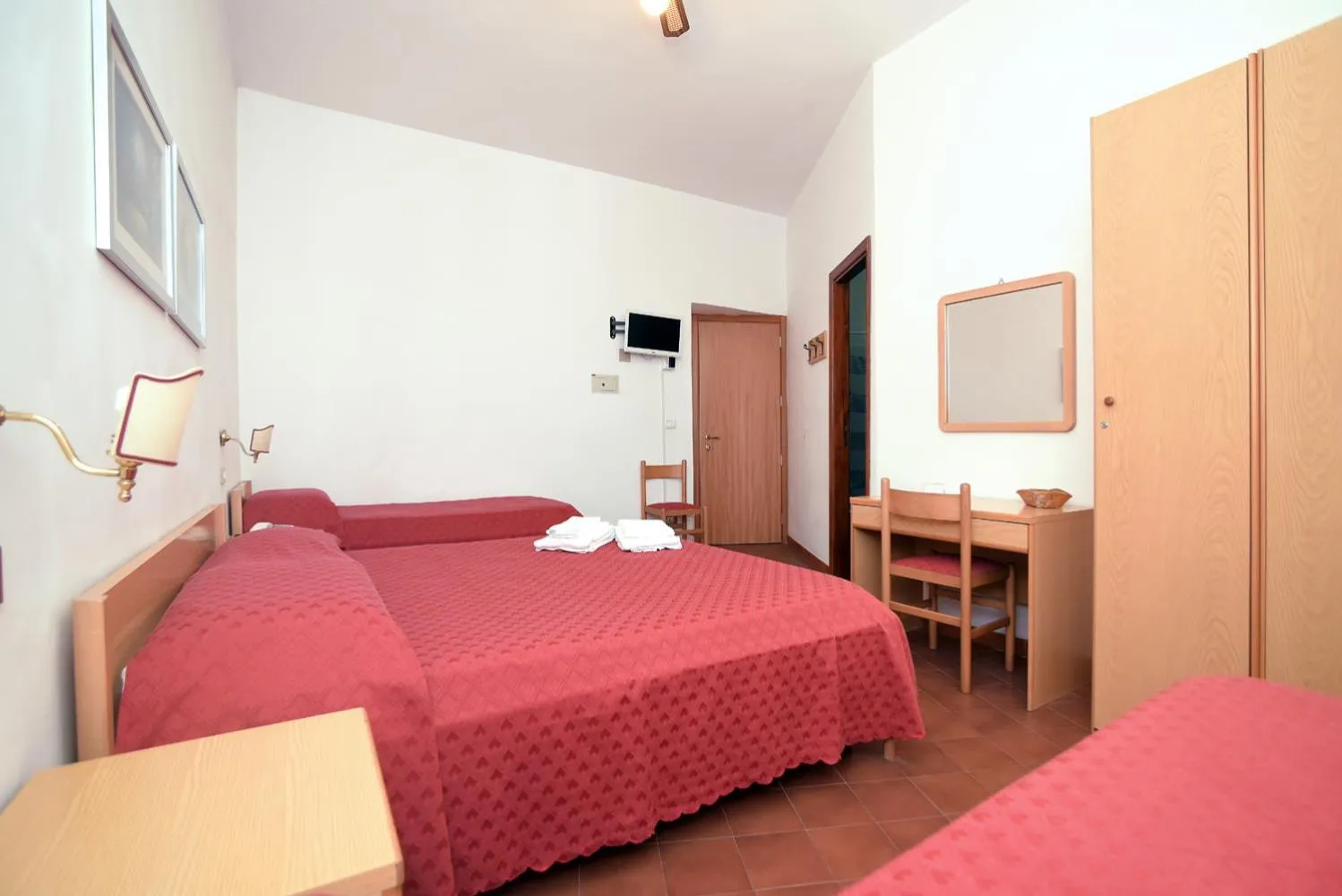 Economy Quadruple Room in Hotel Timiama