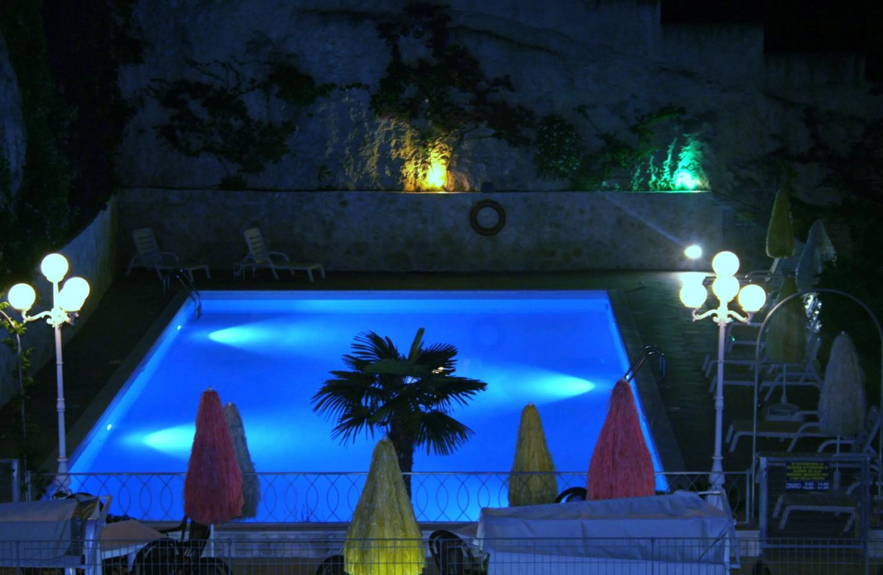 Swimming pool in Hotel Timiama