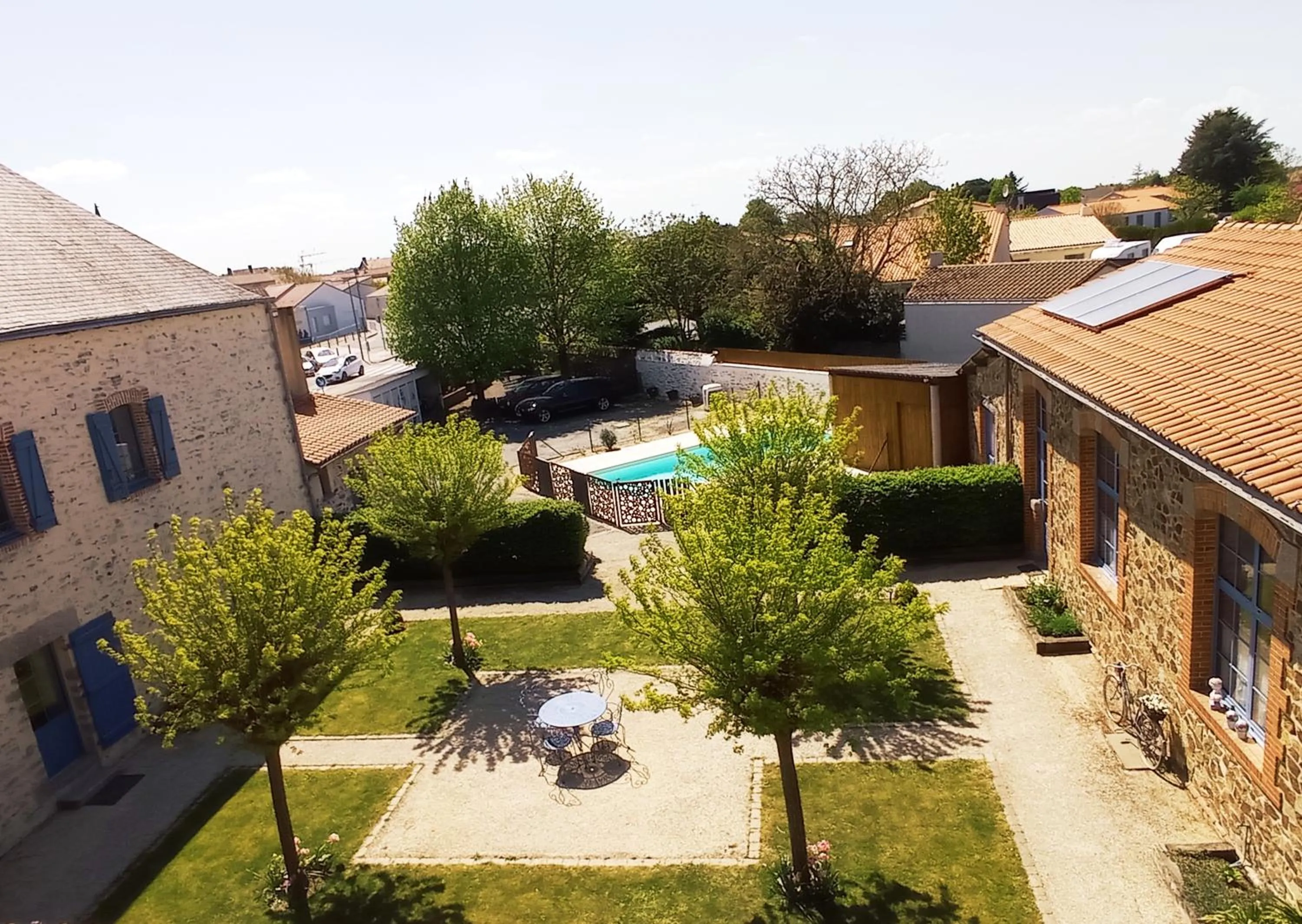 Property building in Le DOMAINE DES ECOLIERS B&B