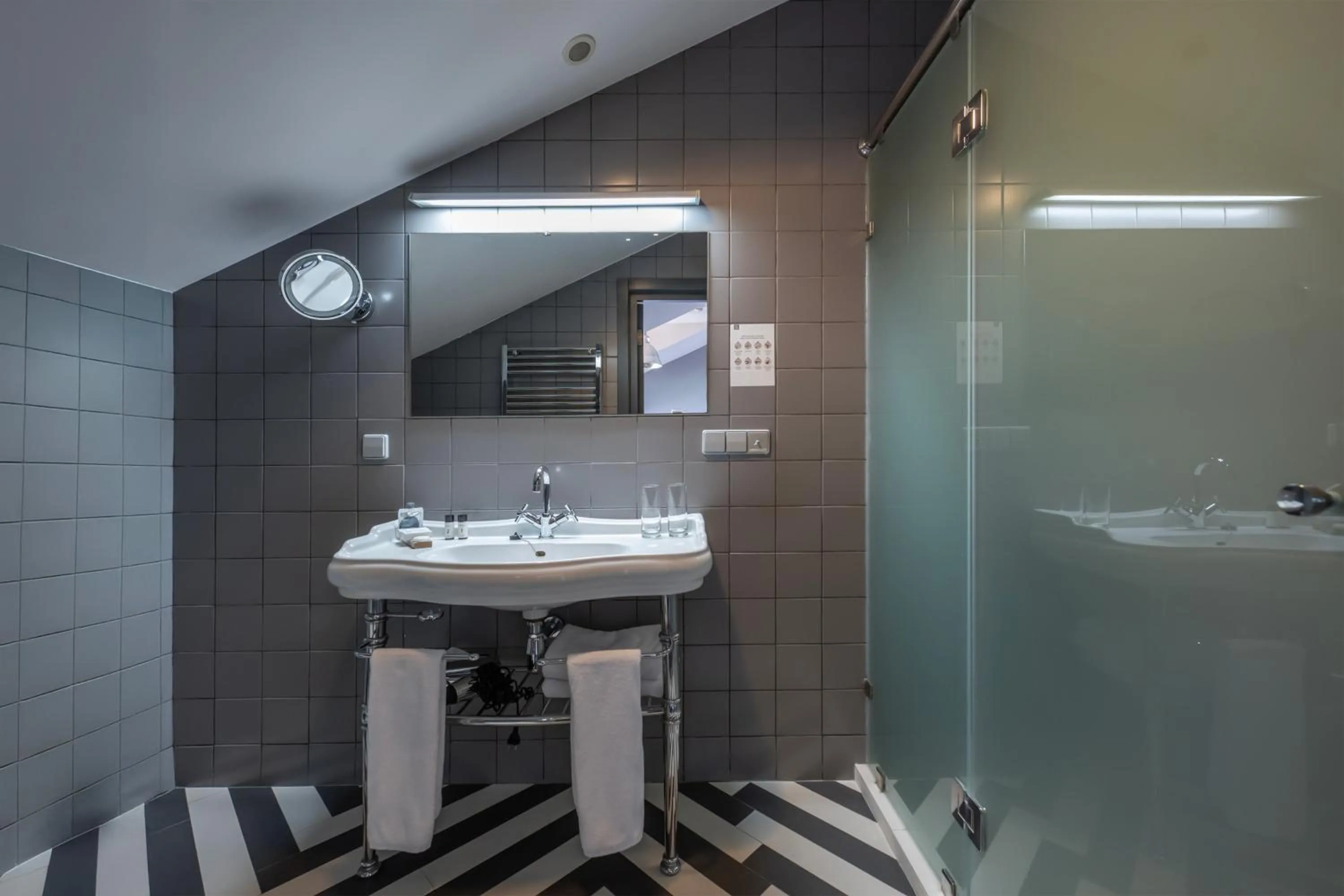 Shower in Kabadoni Boutique Hotel