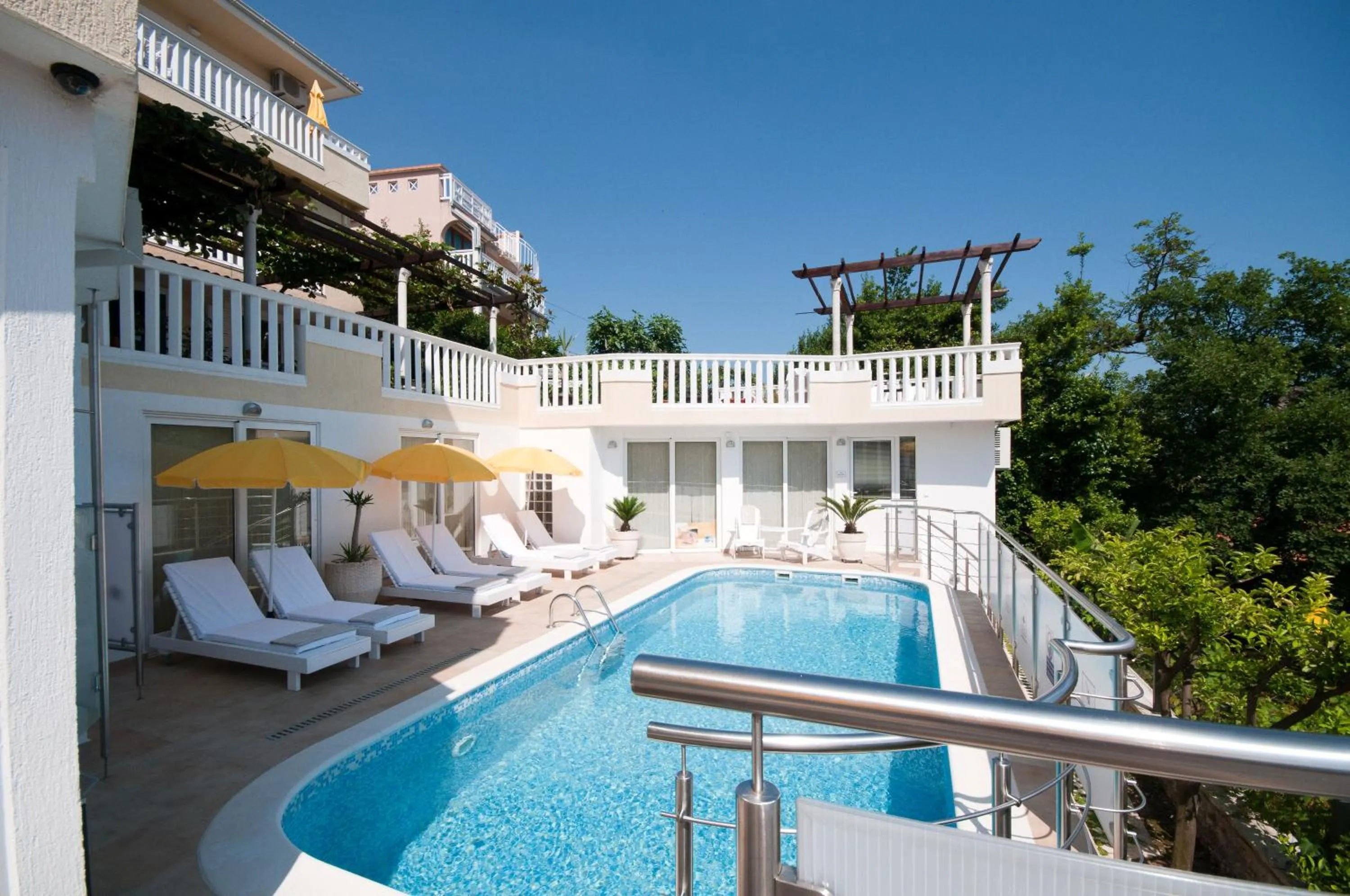 Swimming pool in Villa Tenžera