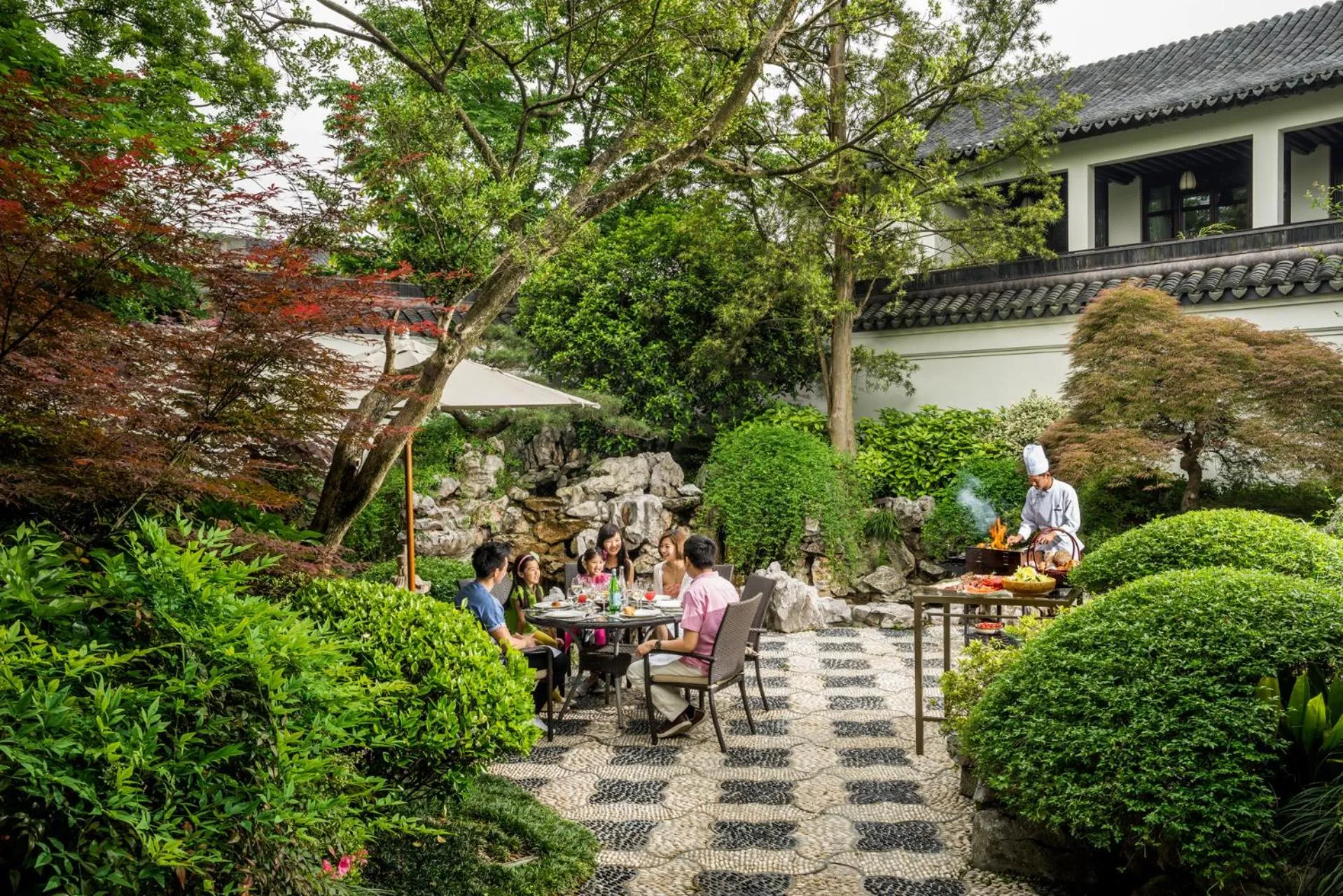Garden in Four Seasons Hotel Hangzhou at West Lake