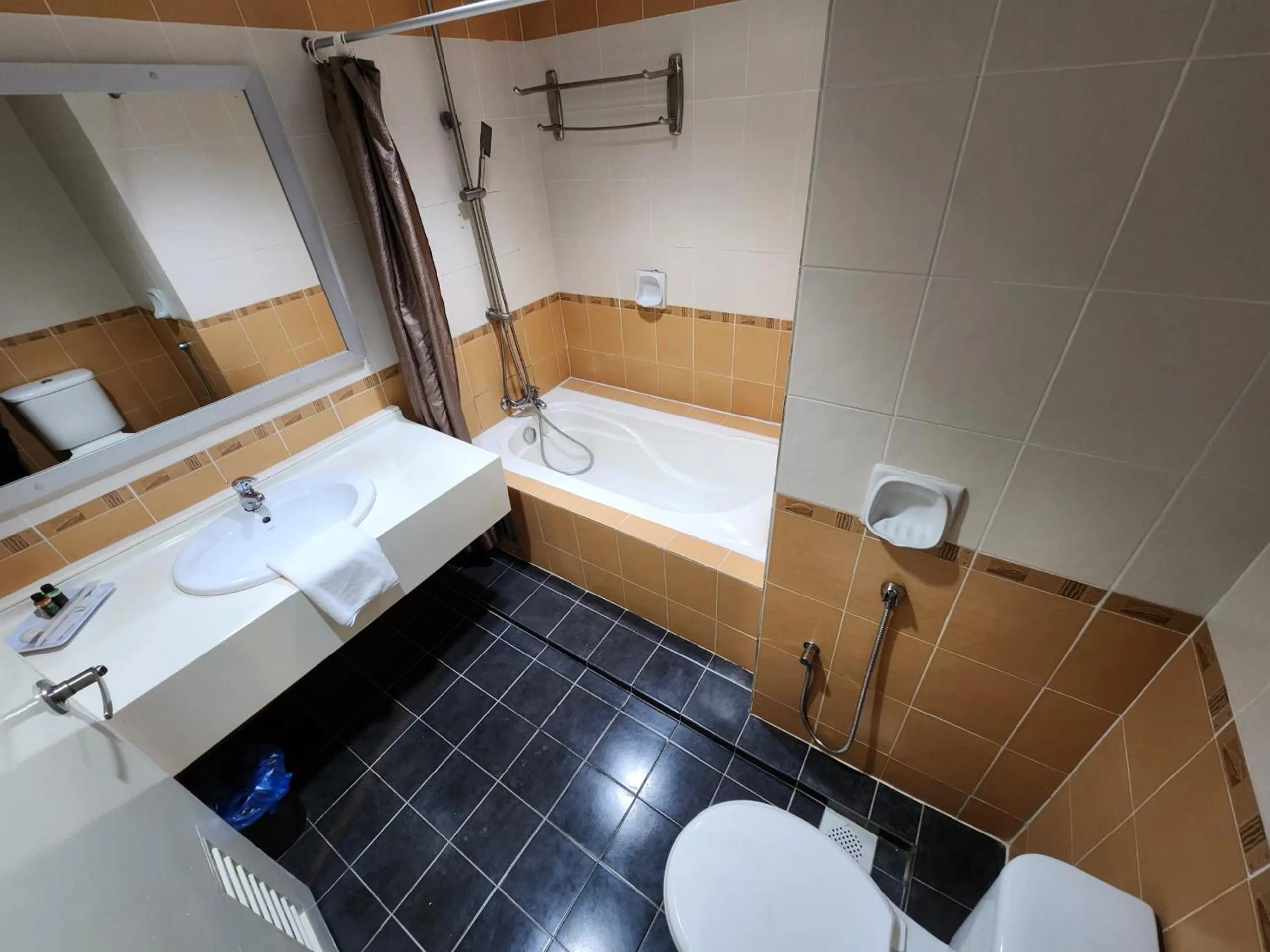 The Grand Puteri Hotel