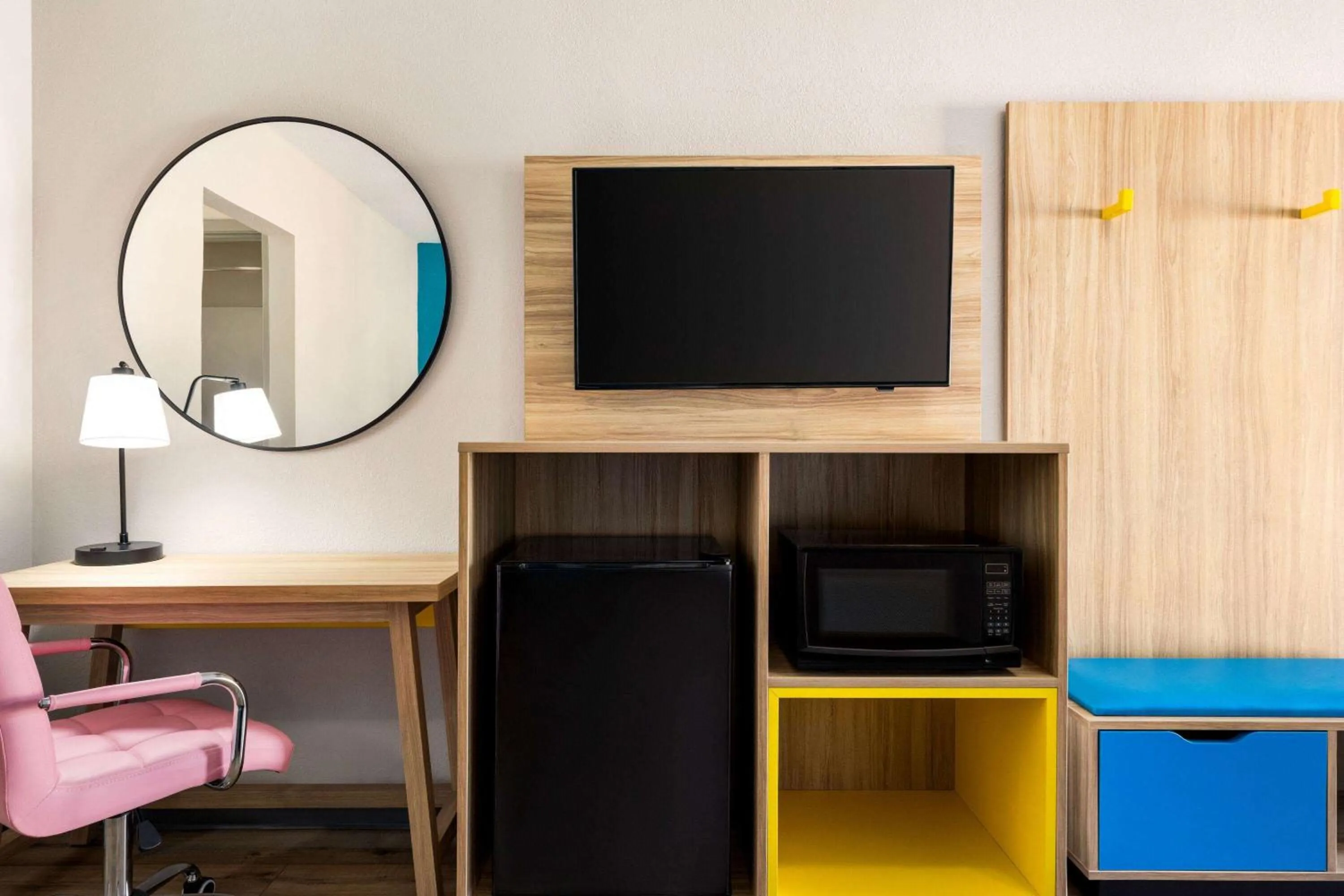 Photo of the whole room in Days Inn by Wyndham Memphis at Graceland