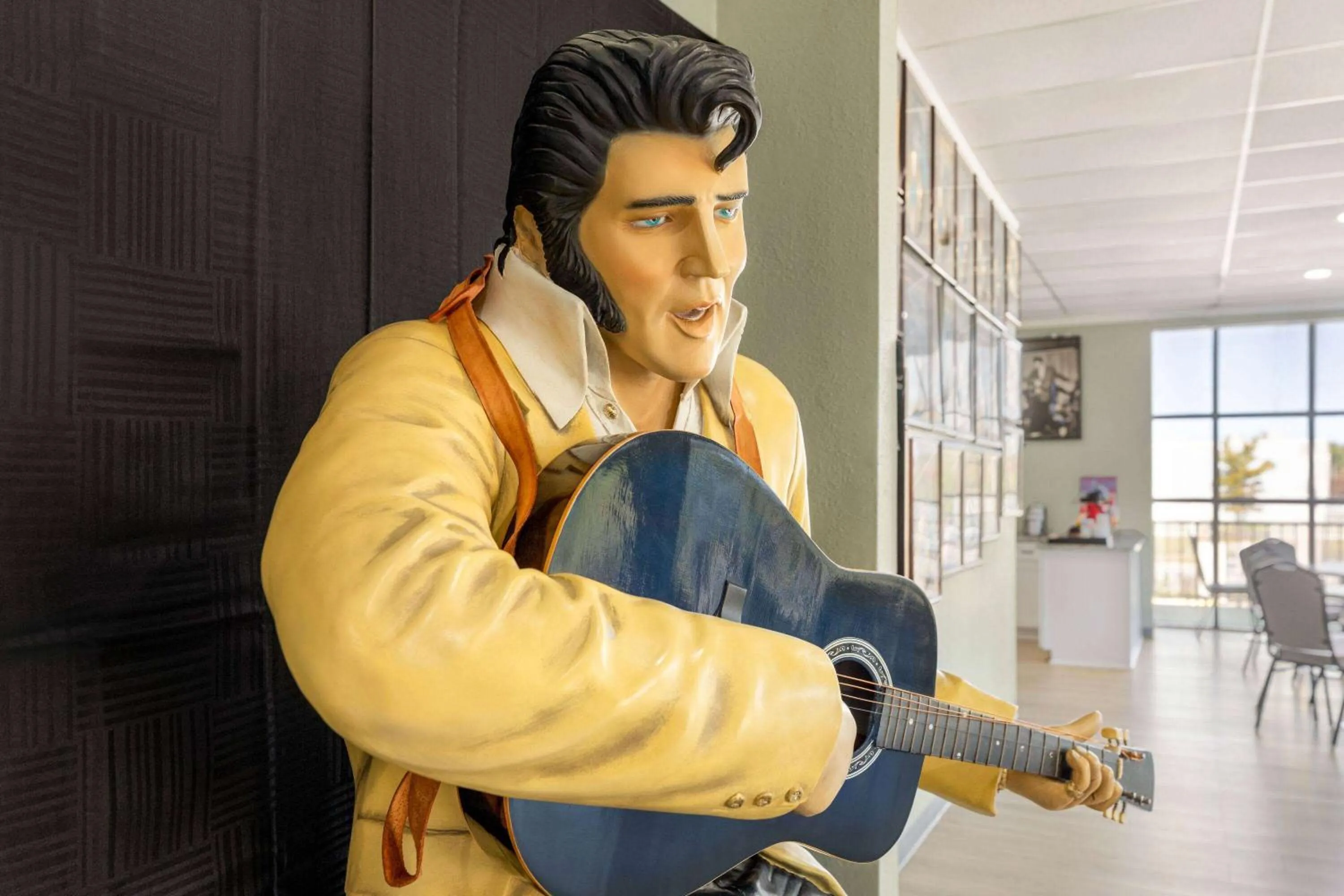 Lobby or reception in Days Inn by Wyndham Memphis at Graceland