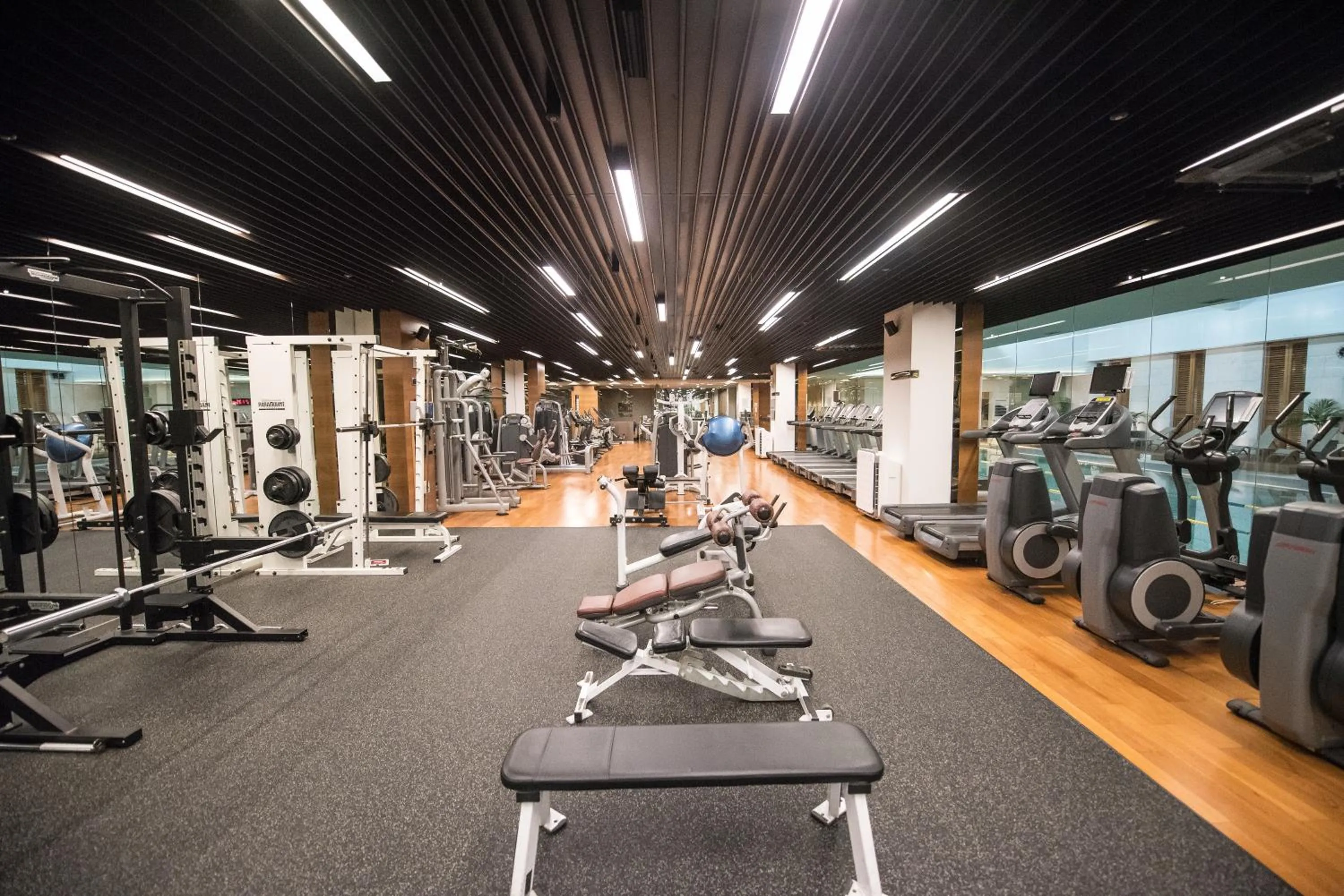 Fitness centre/facilities in Oakwood Premier Coex Center Seoul