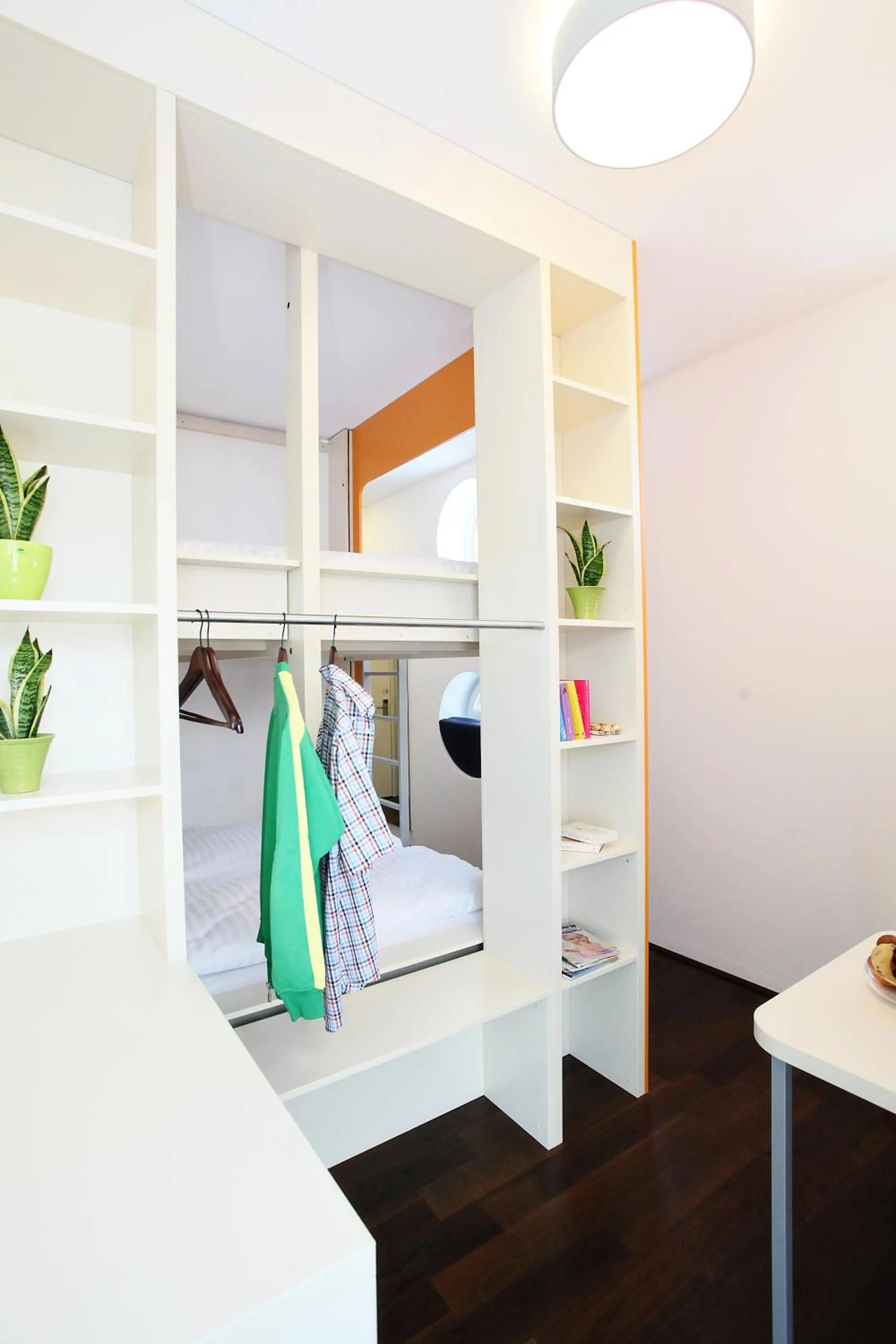 bunk bed, Bed in Hotel Royal X