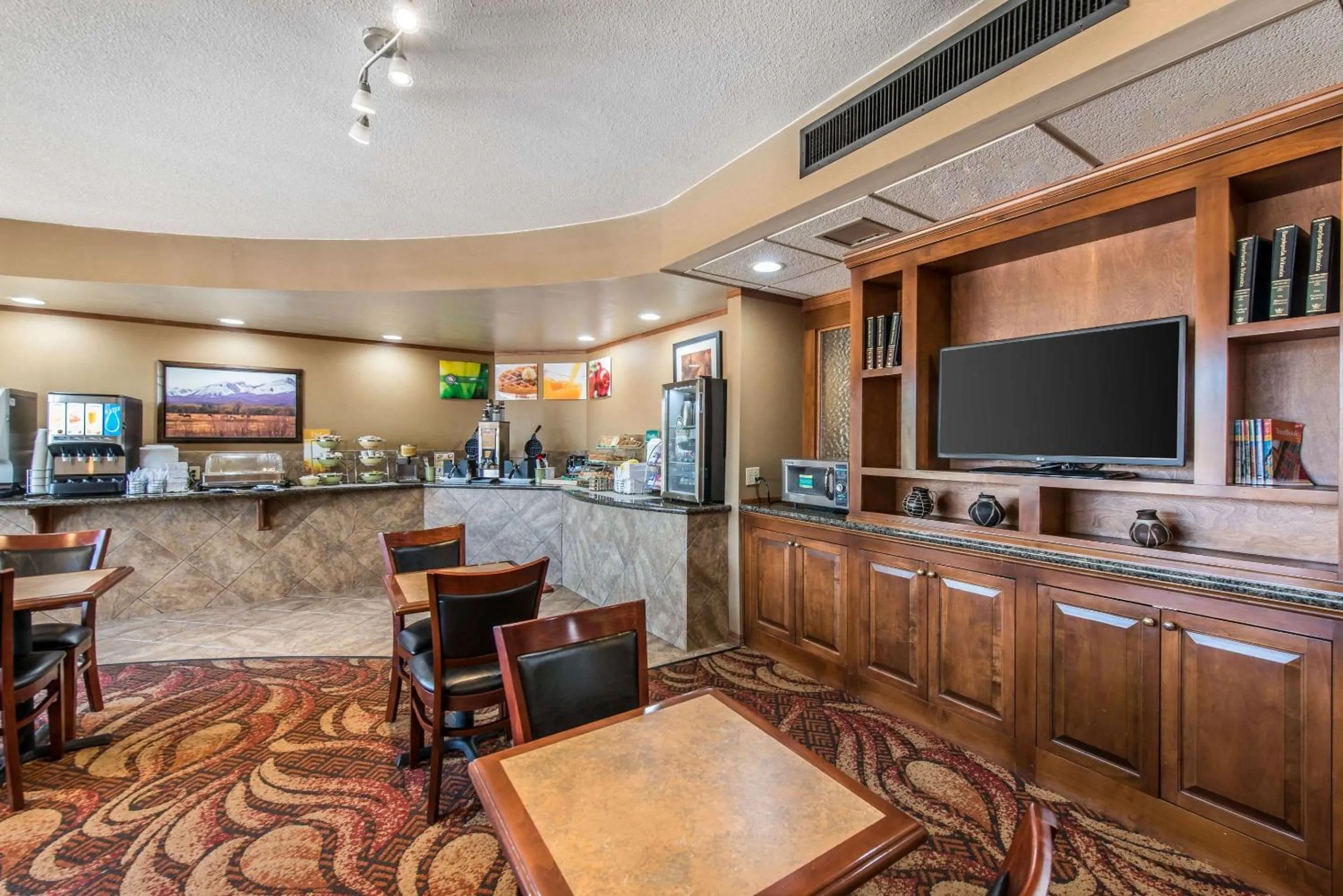 Restaurant/places to eat in Quality Inn Colorado Springs South