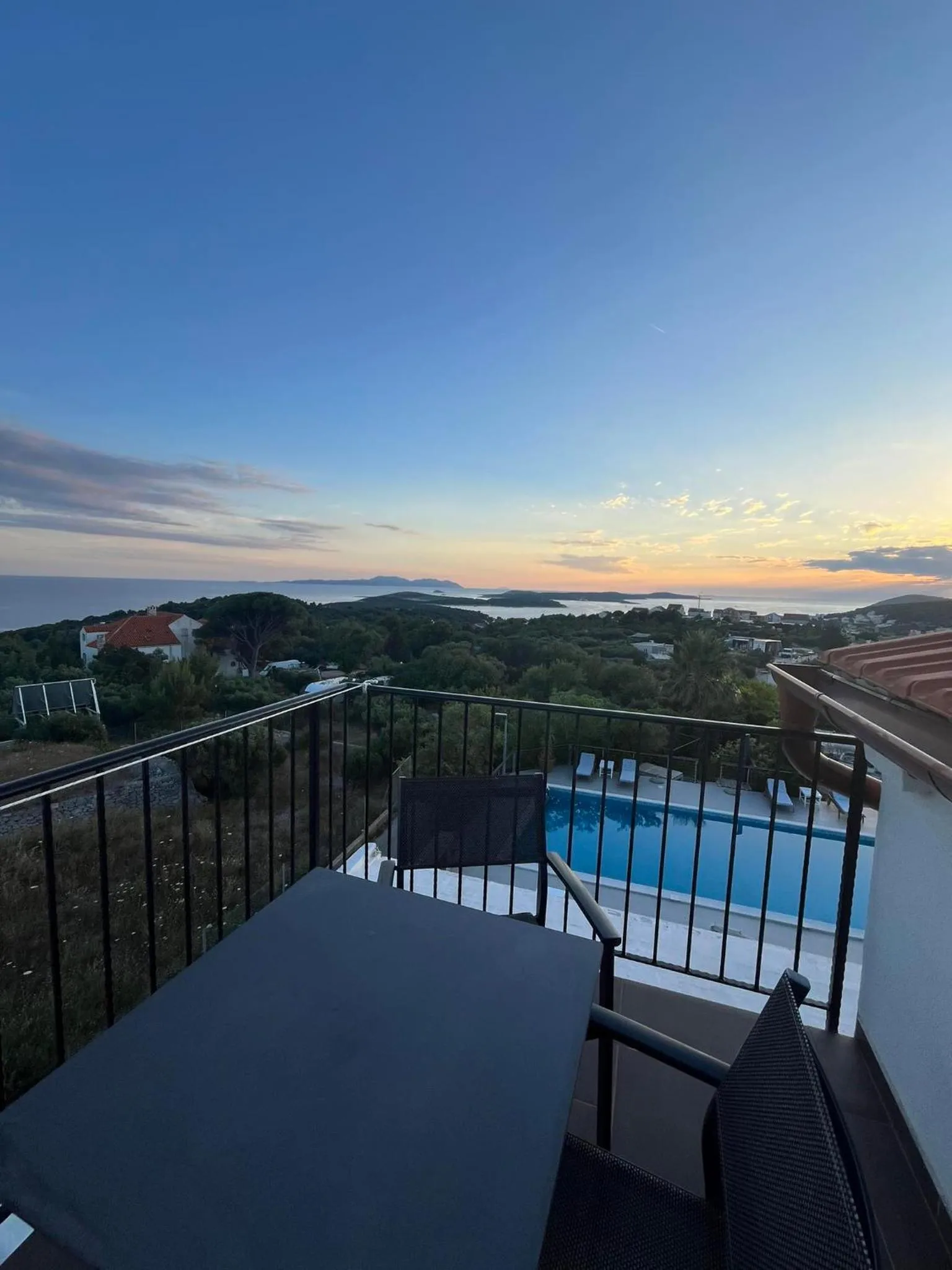 View (from property/room) in Dela