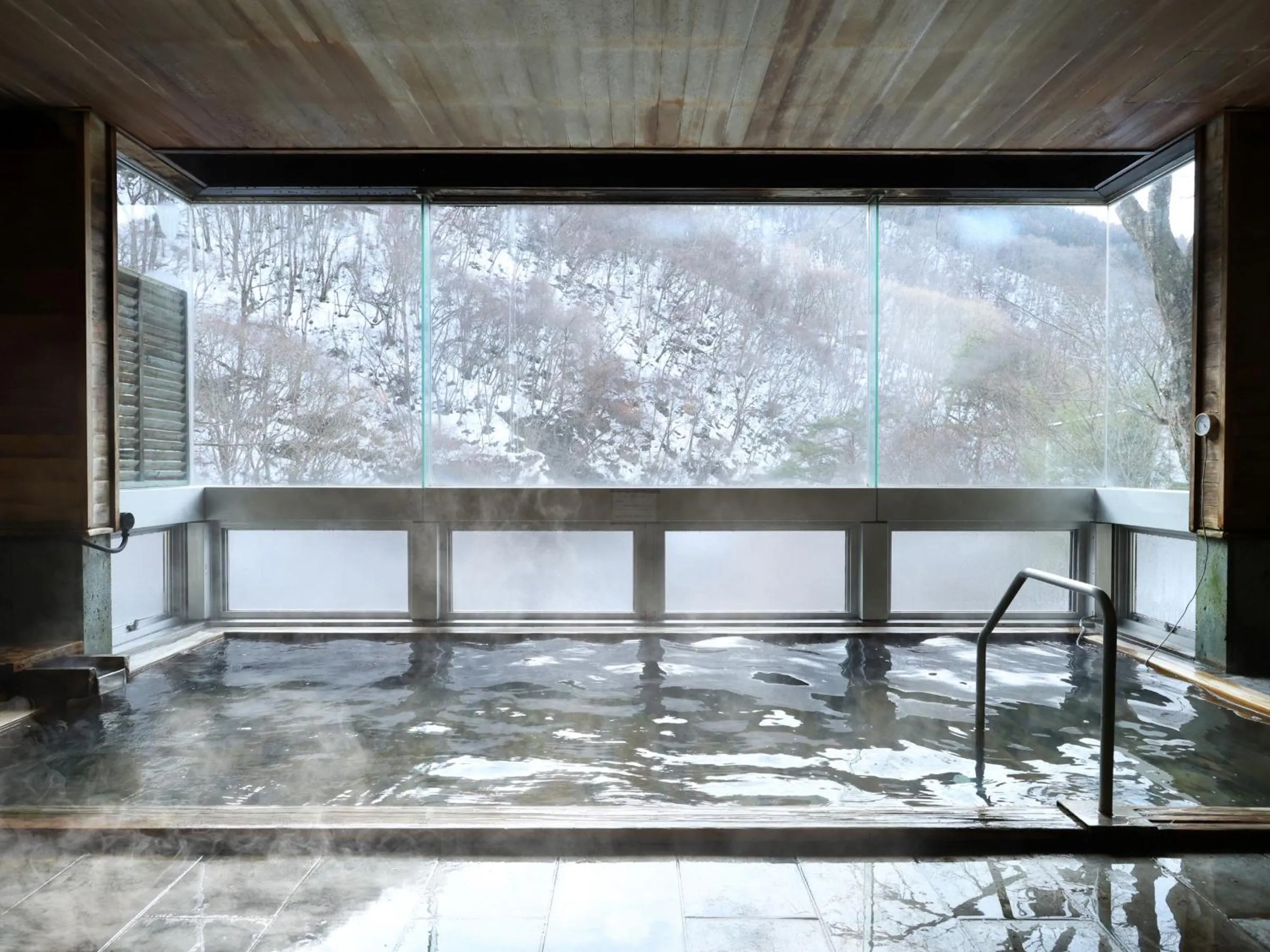 Hot Spring Bath in Fukeikan 風景館