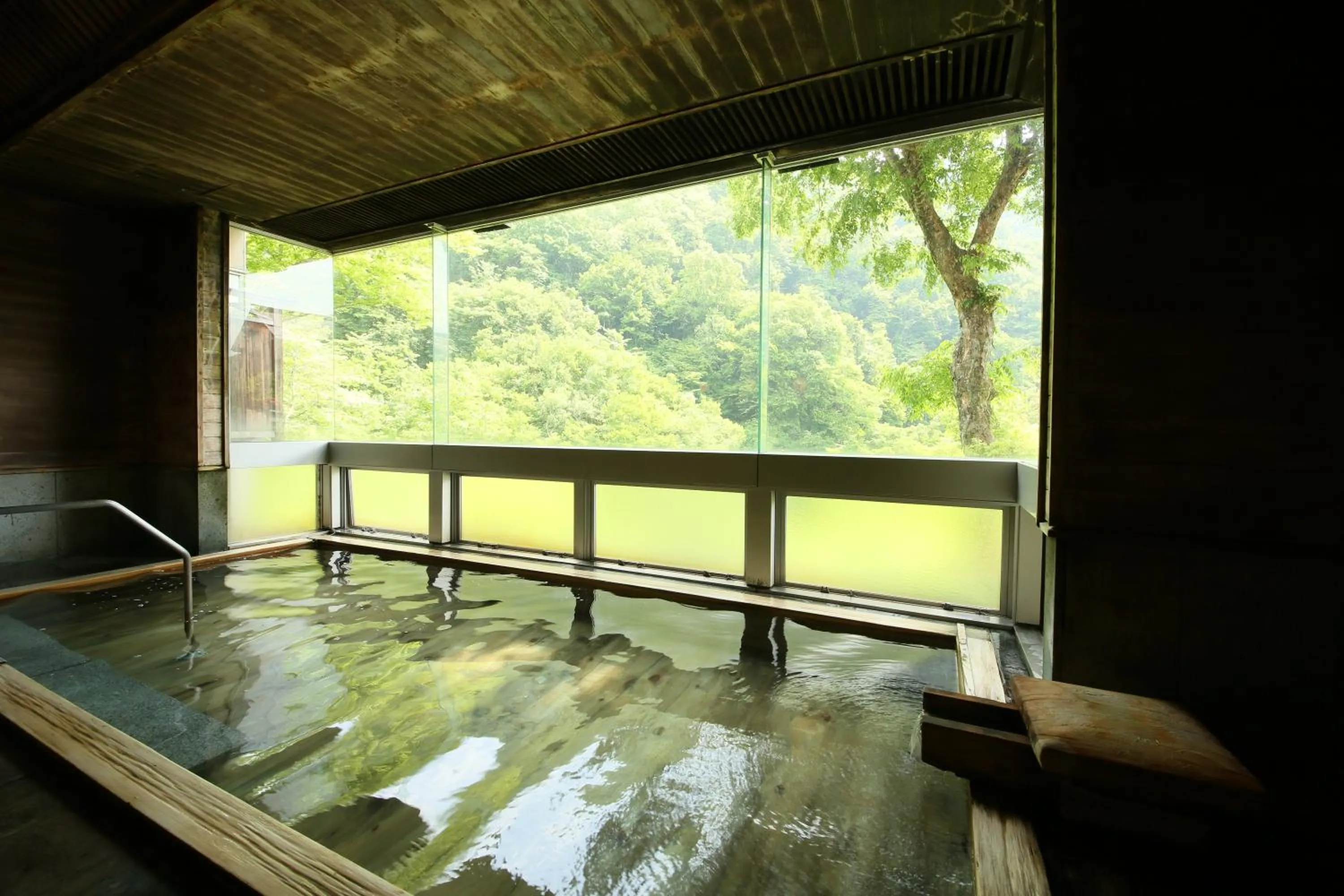 Hot Spring Bath in Fukeikan 風景館