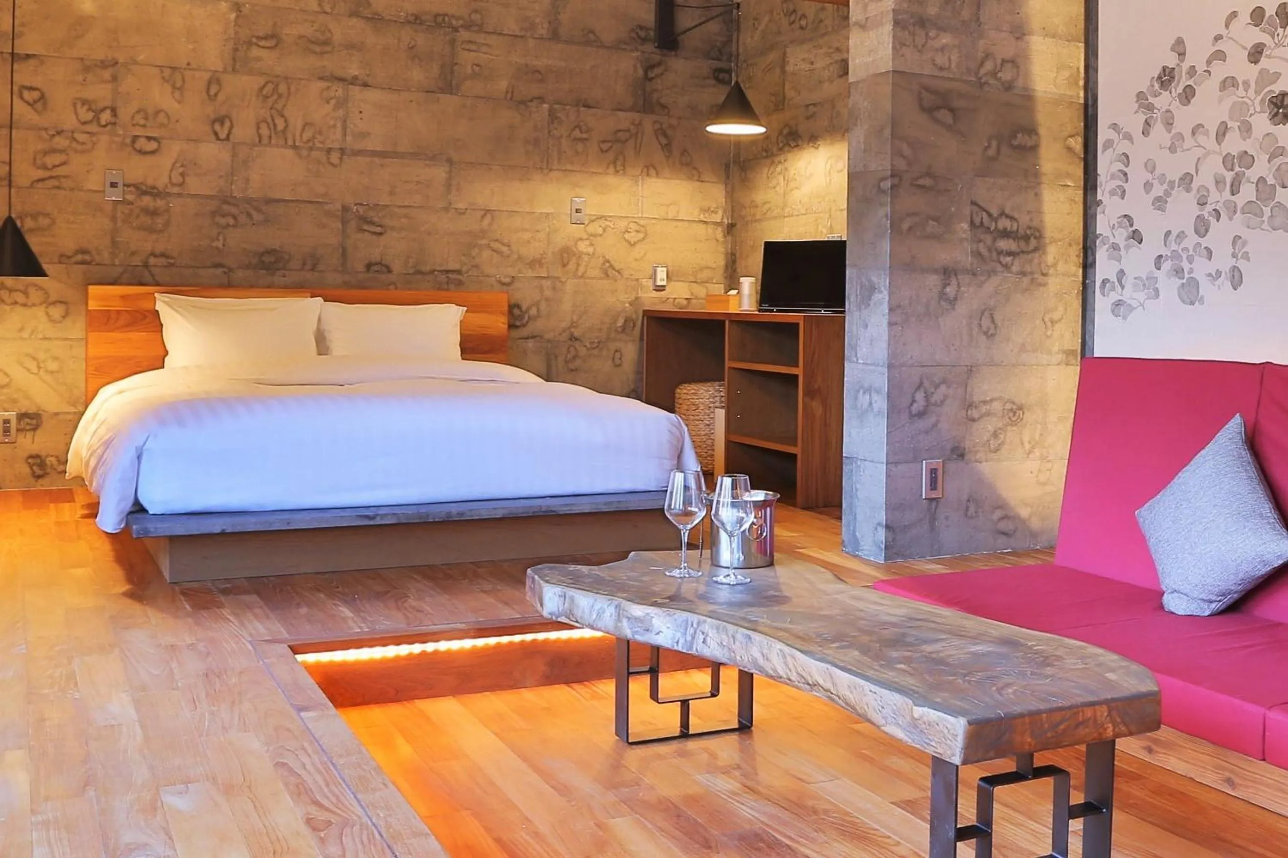 Bed in KAWASEMINOSU (MUKAKA VILLA)