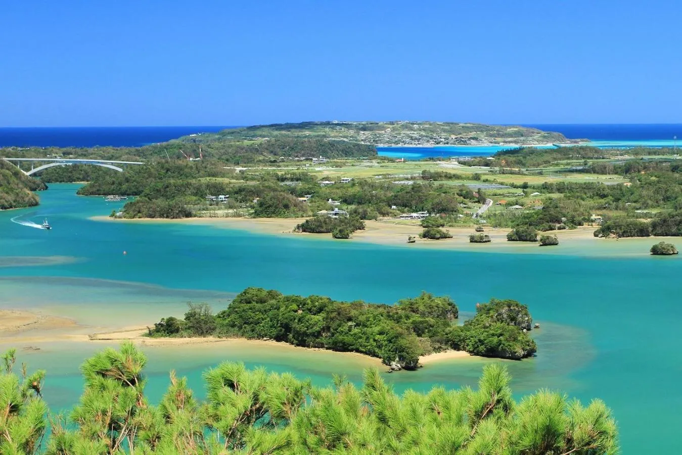 Nearby landmark in KAWASEMINOSU (MUKAKA VILLA)