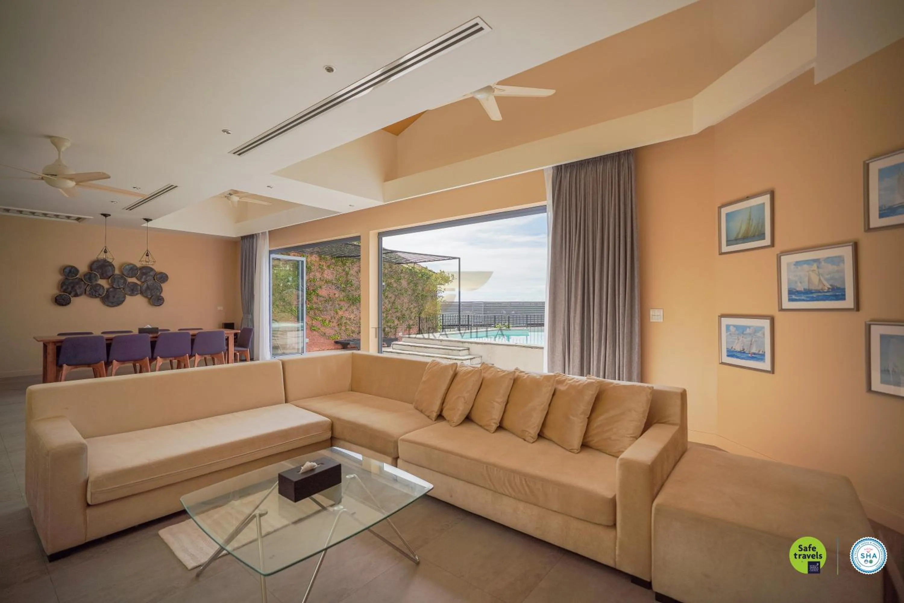 Restaurant/places to eat in Teetara Villa Patong