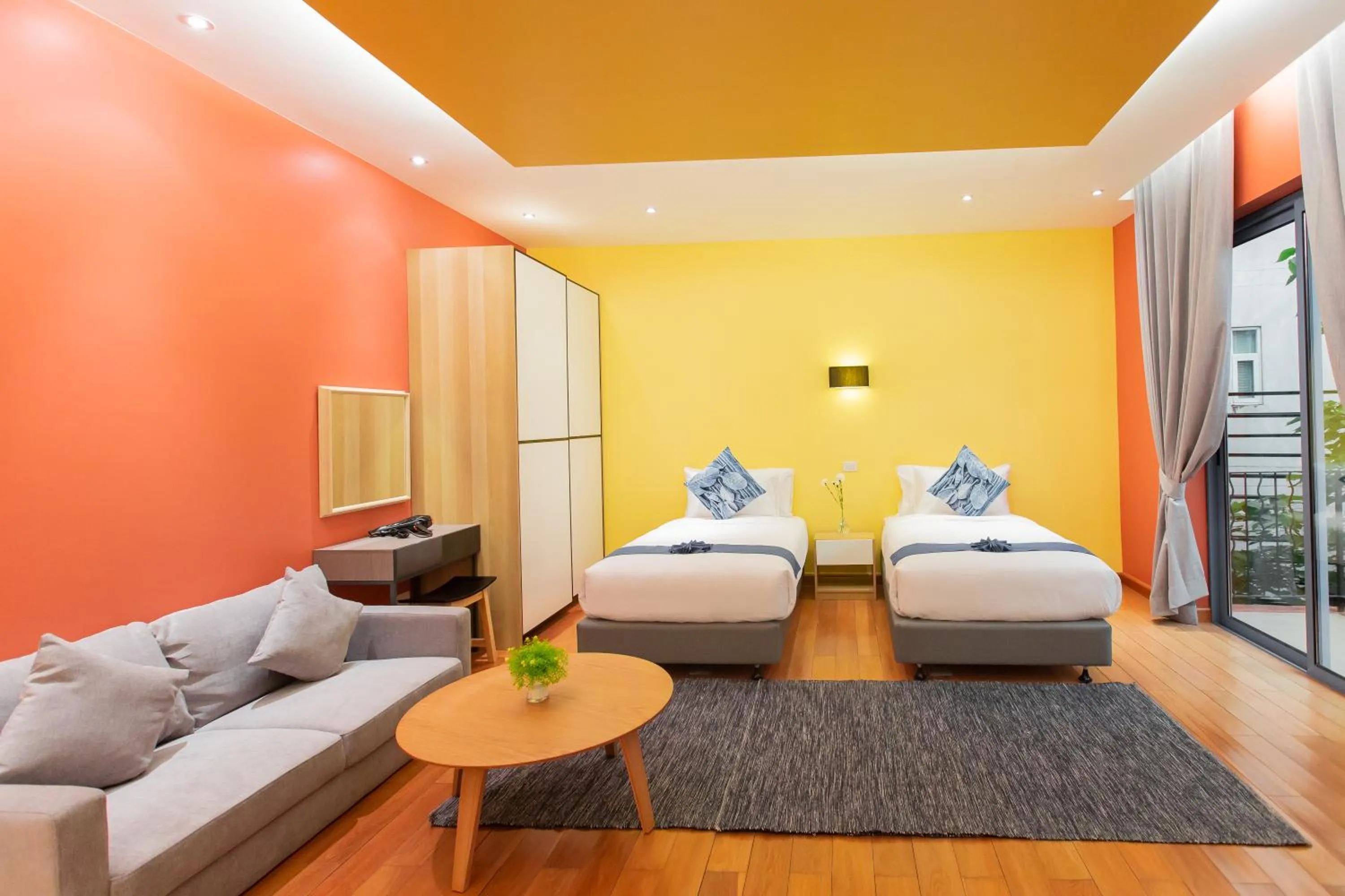 Photo of the whole room, Bed in Teetara Villa Patong