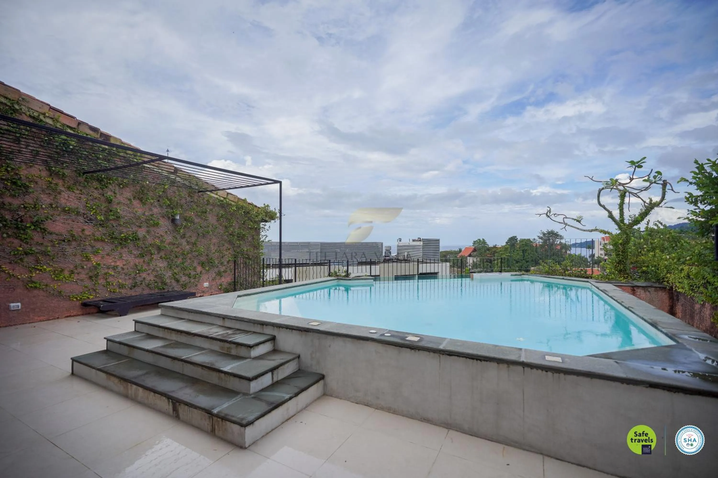 Pool view in Teetara Villa Patong