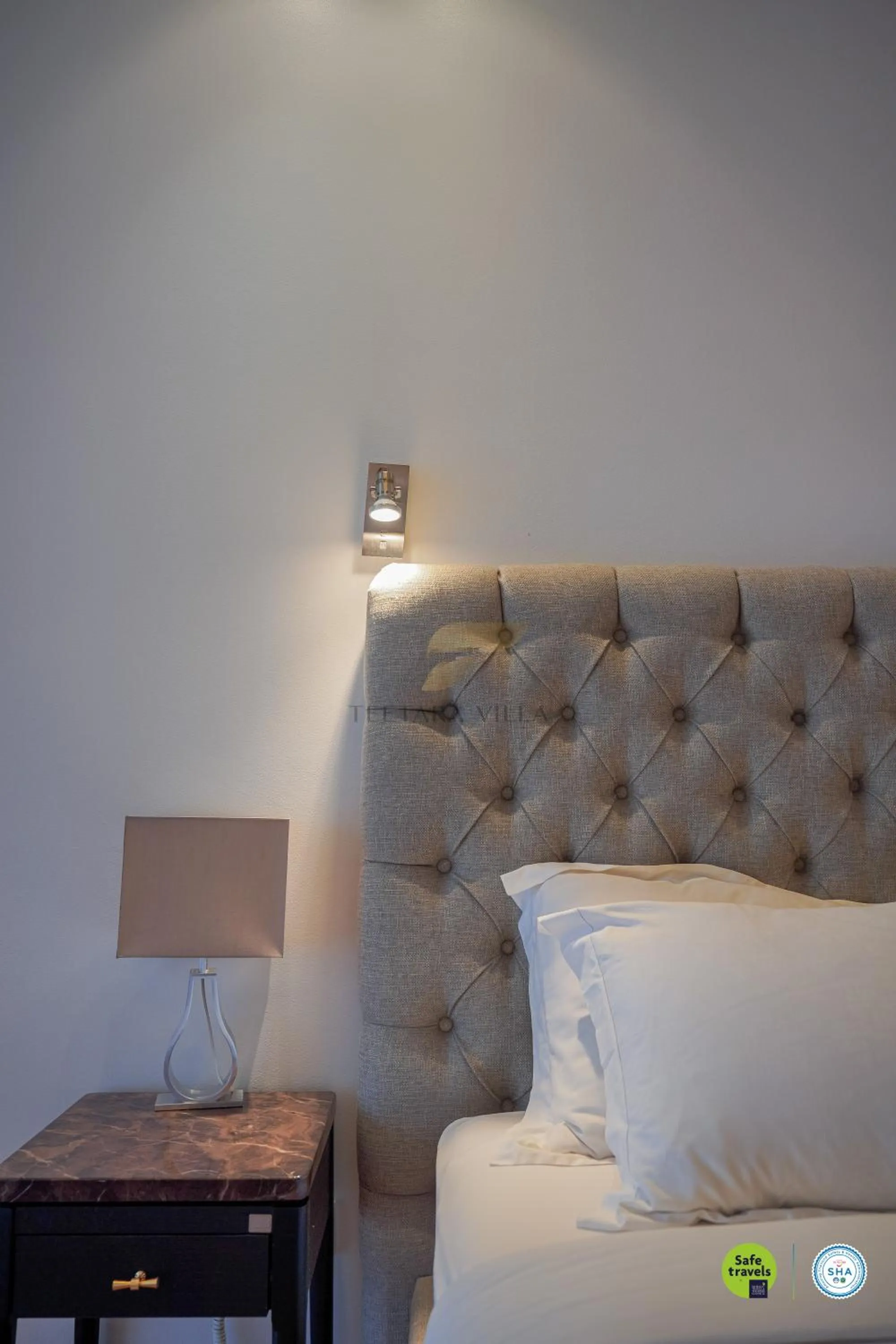 Bed in Teetara Villa Patong