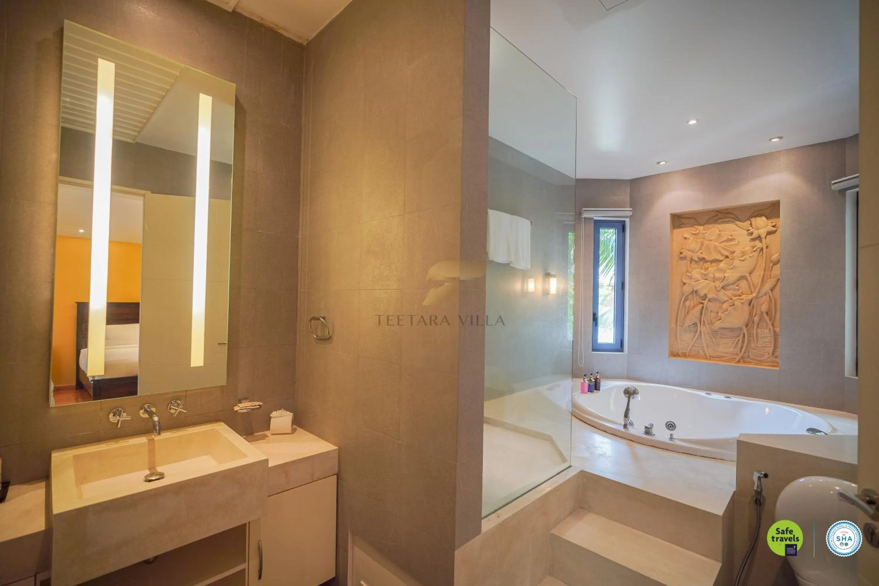 Shower in Teetara Villa Patong