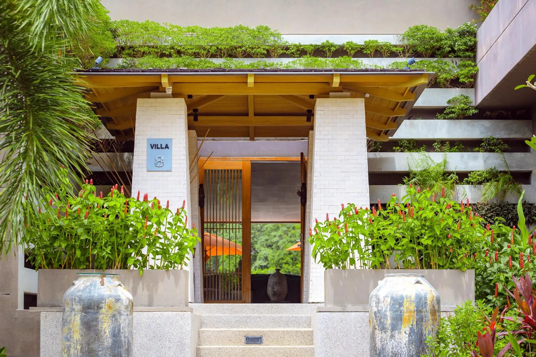 Facade/entrance in Teetara Villa Patong