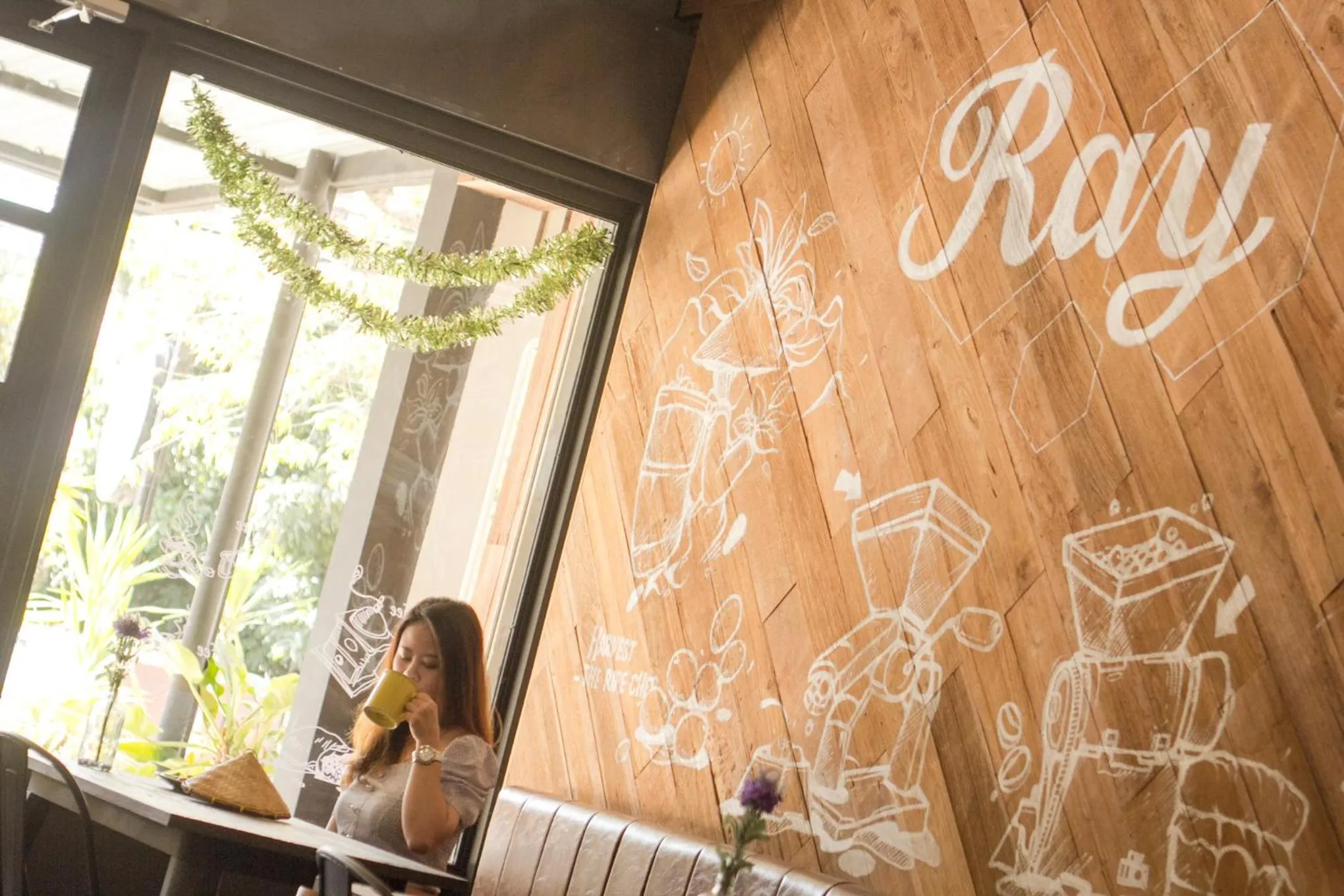 Restaurant/places to eat in Ray Hostel
