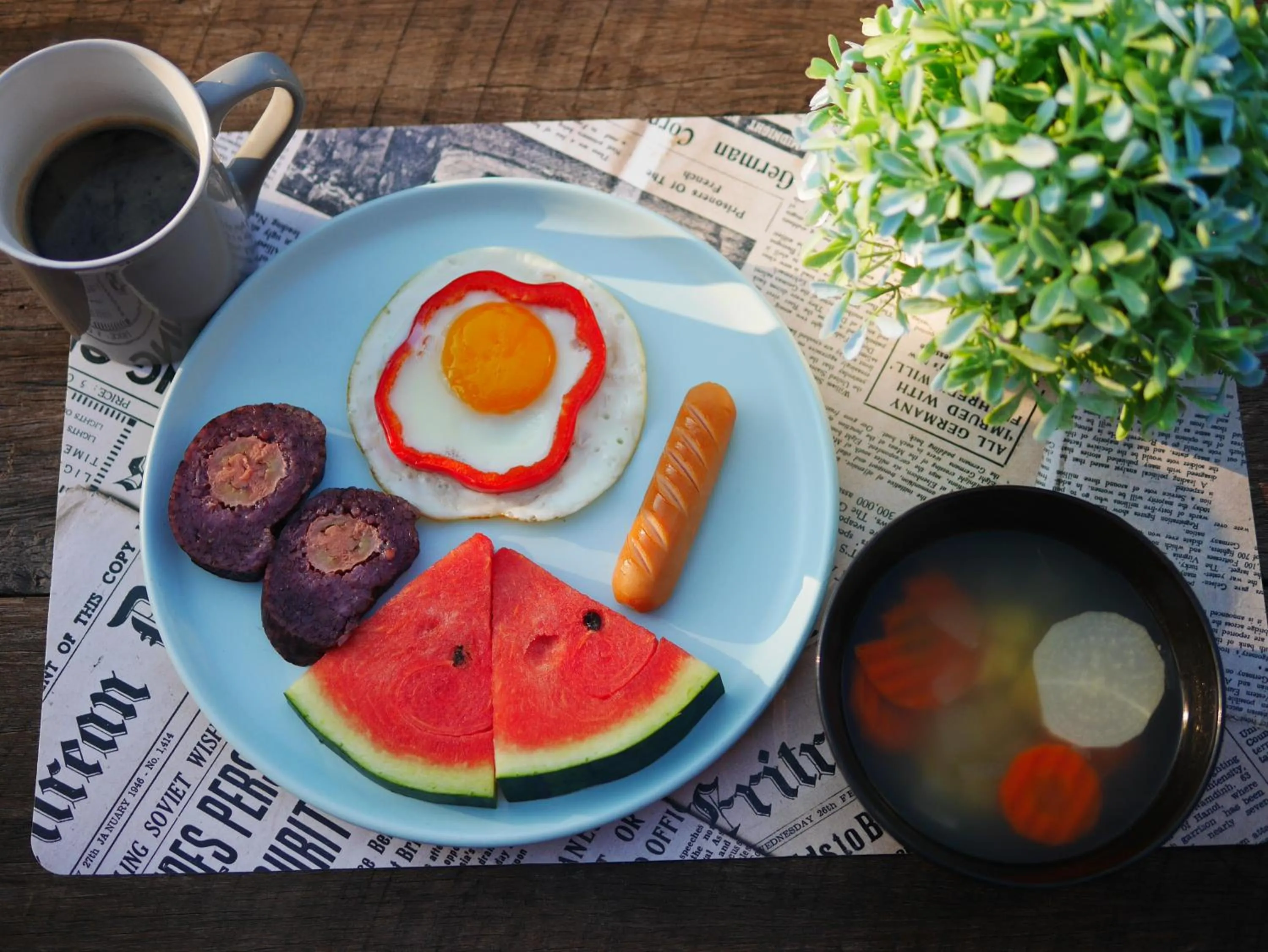 American breakfast in Ray Hostel