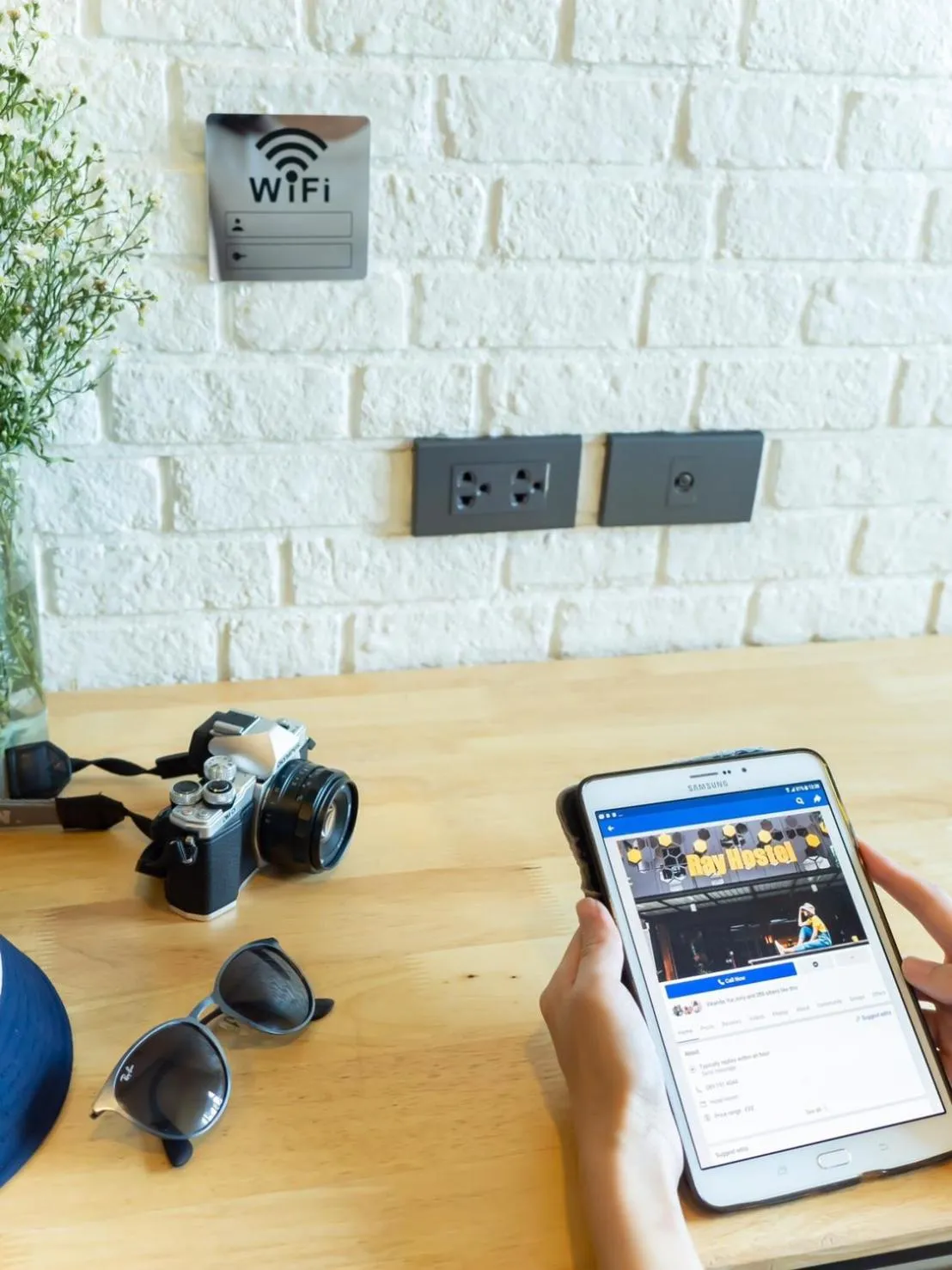 Decorative detail in Ray Hostel