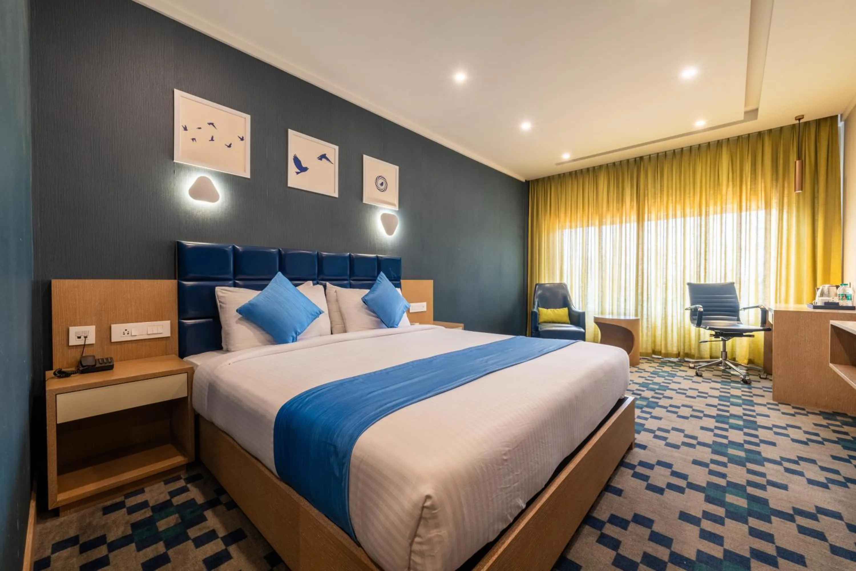 Photo of the whole room, Bed in Mintotel Wayanad