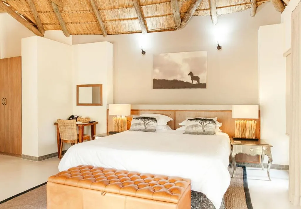 Bed in Tambuti Lodge