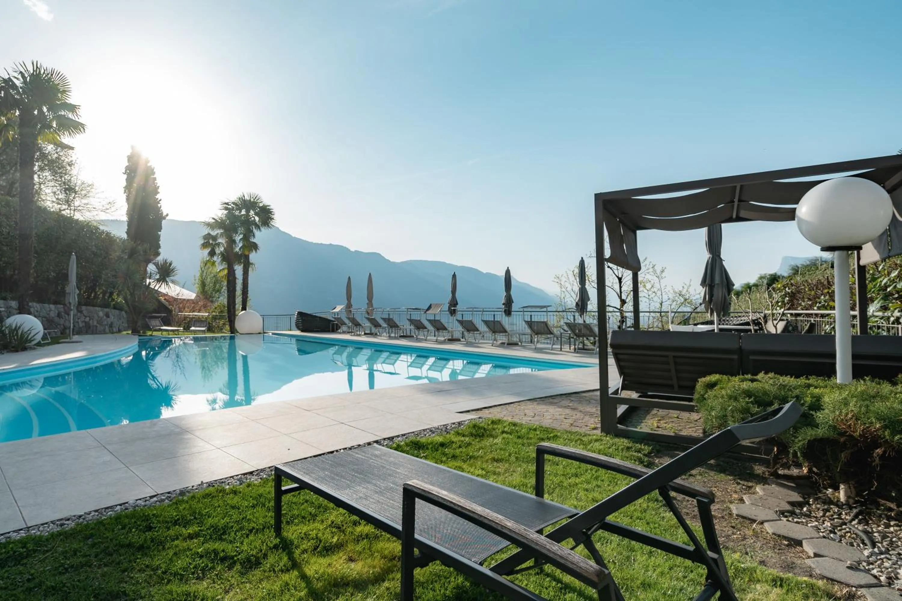 Pool view in Apparthotel Calma