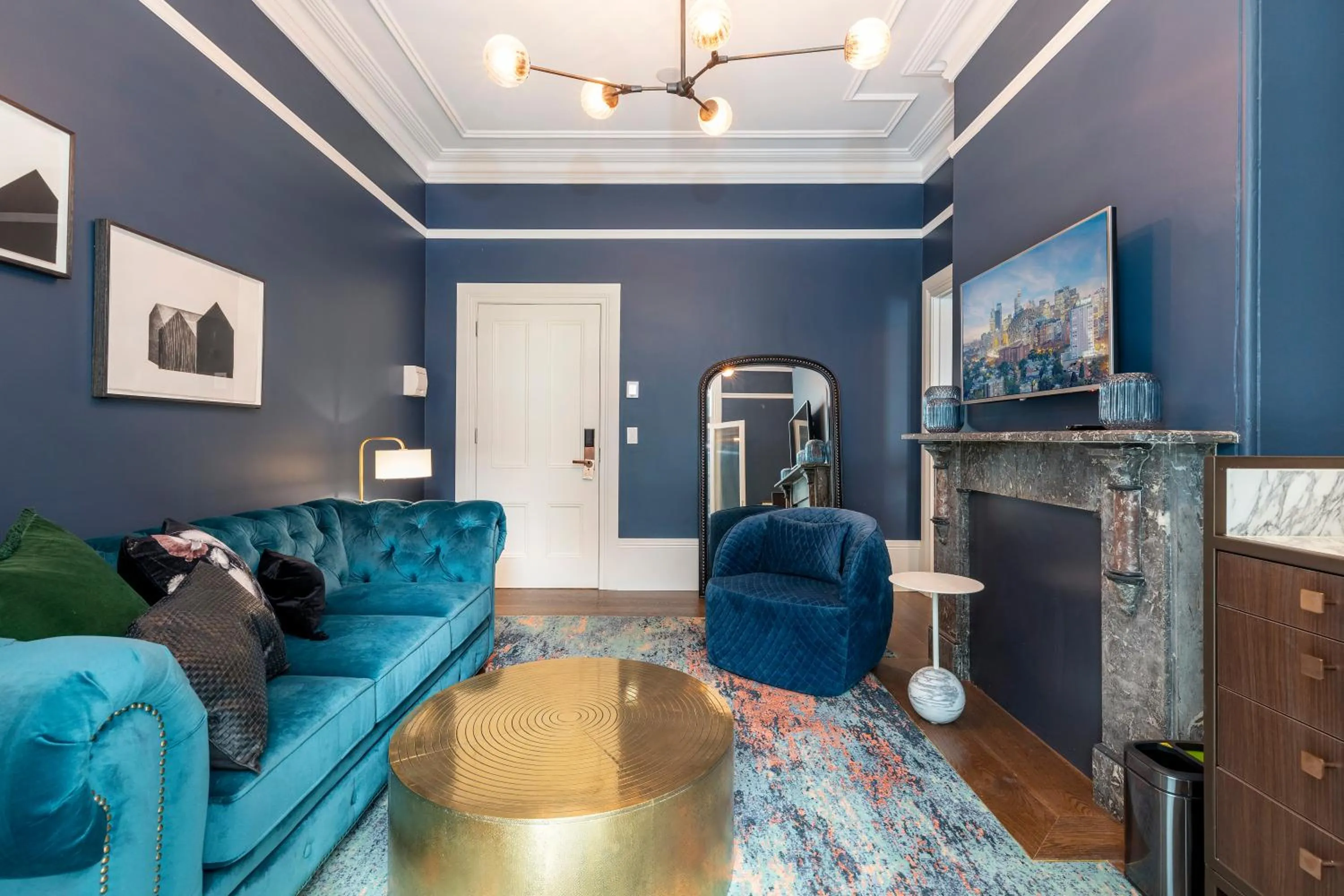 Living room in The Albert Mosman