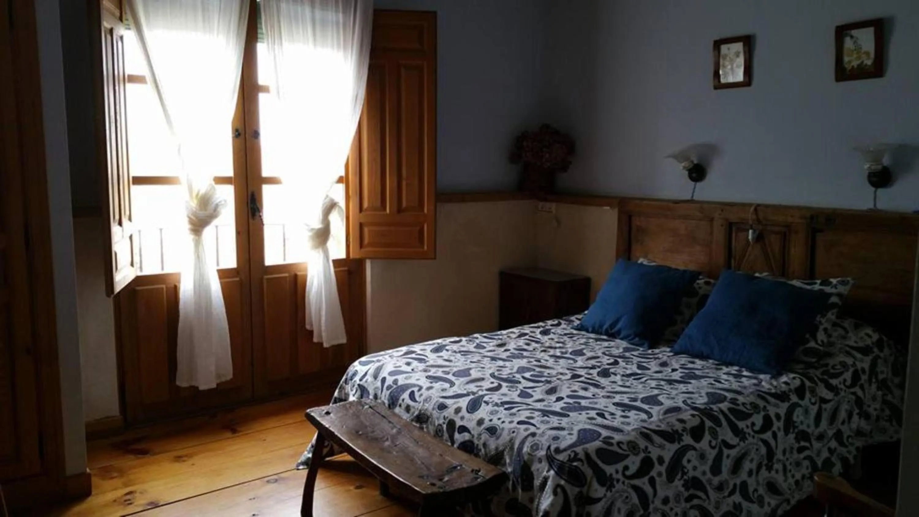 Bed in El Camino Real