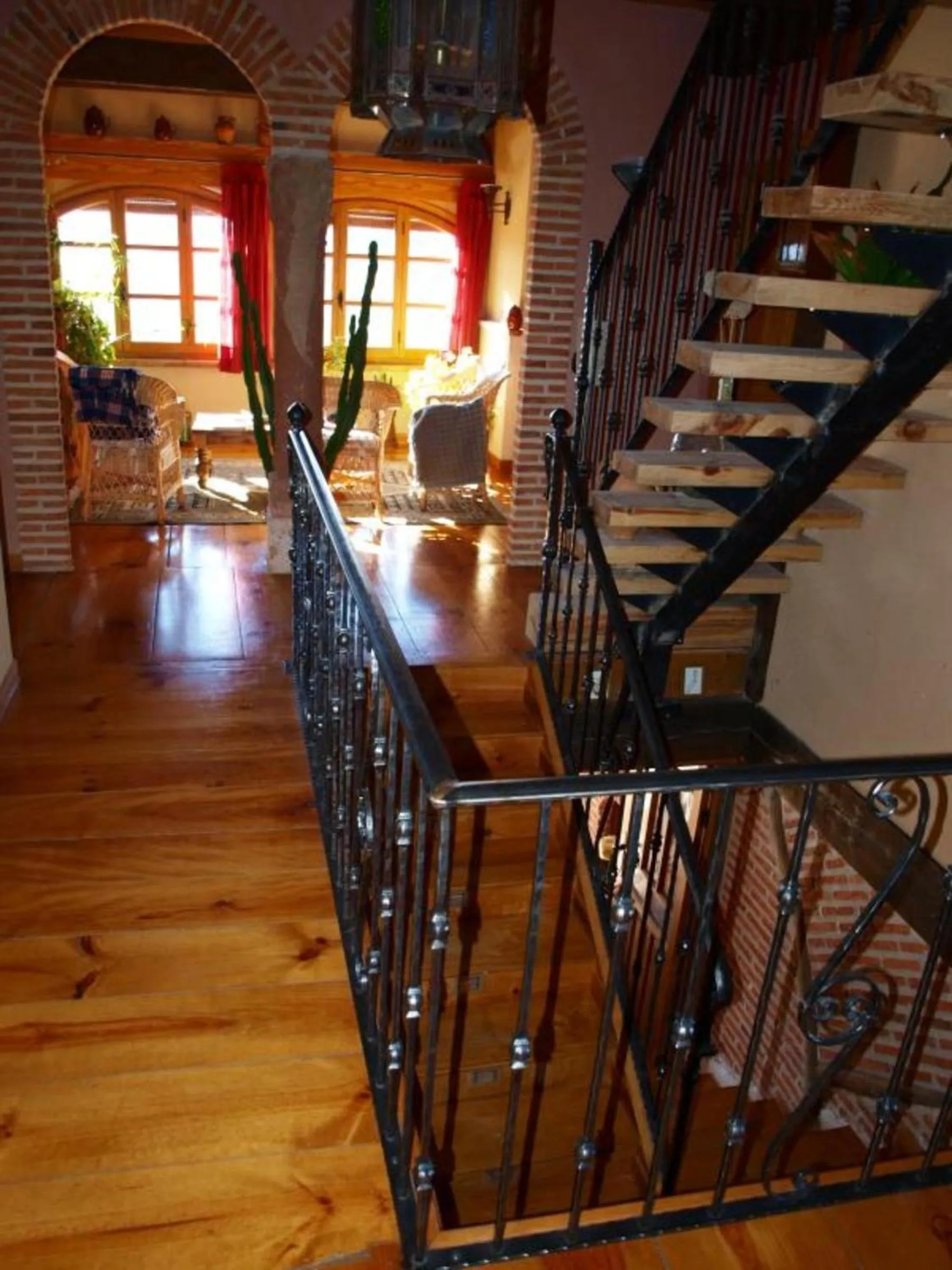 Decorative detail in El Camino Real