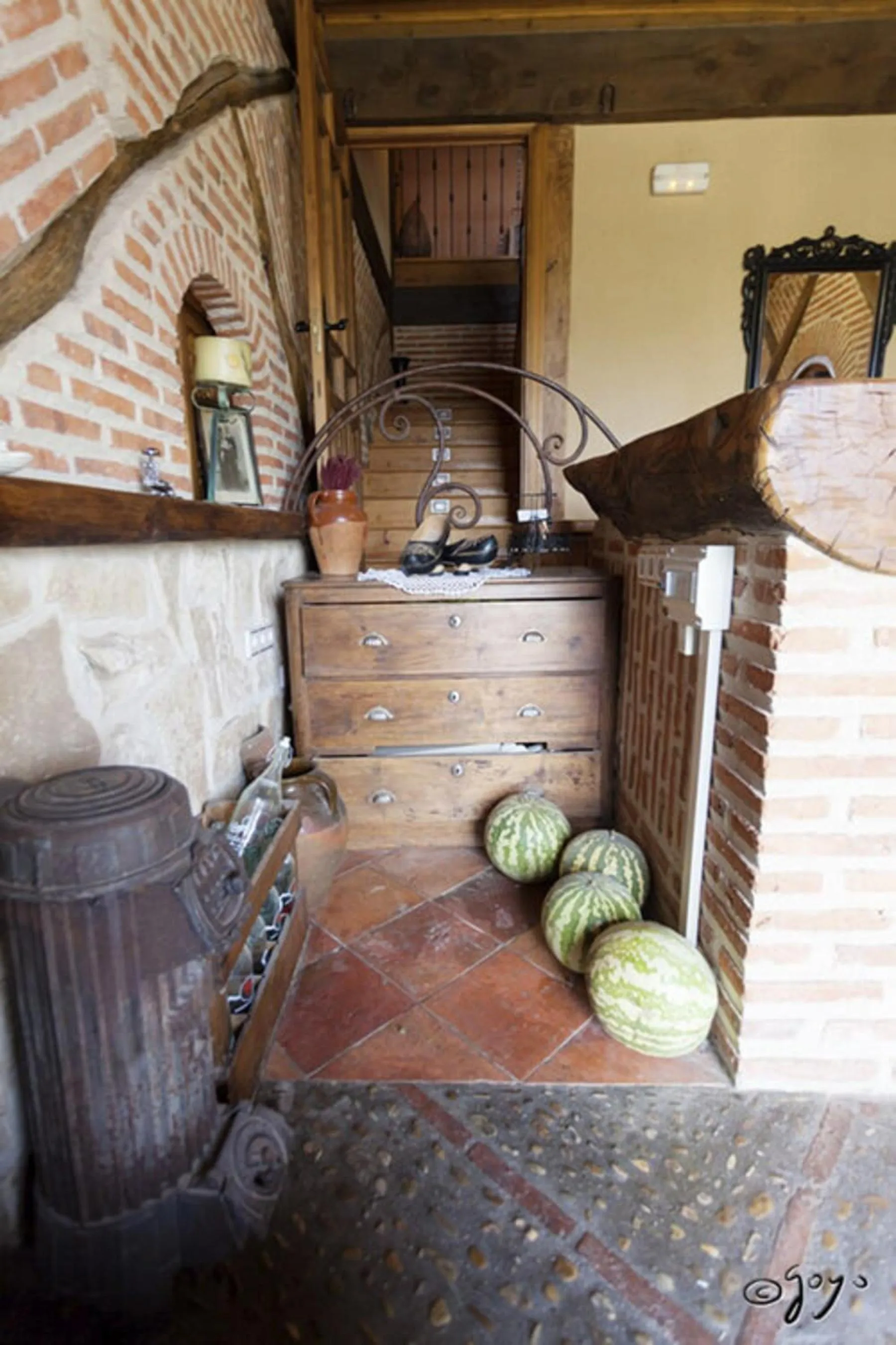 Decorative detail in El Camino Real