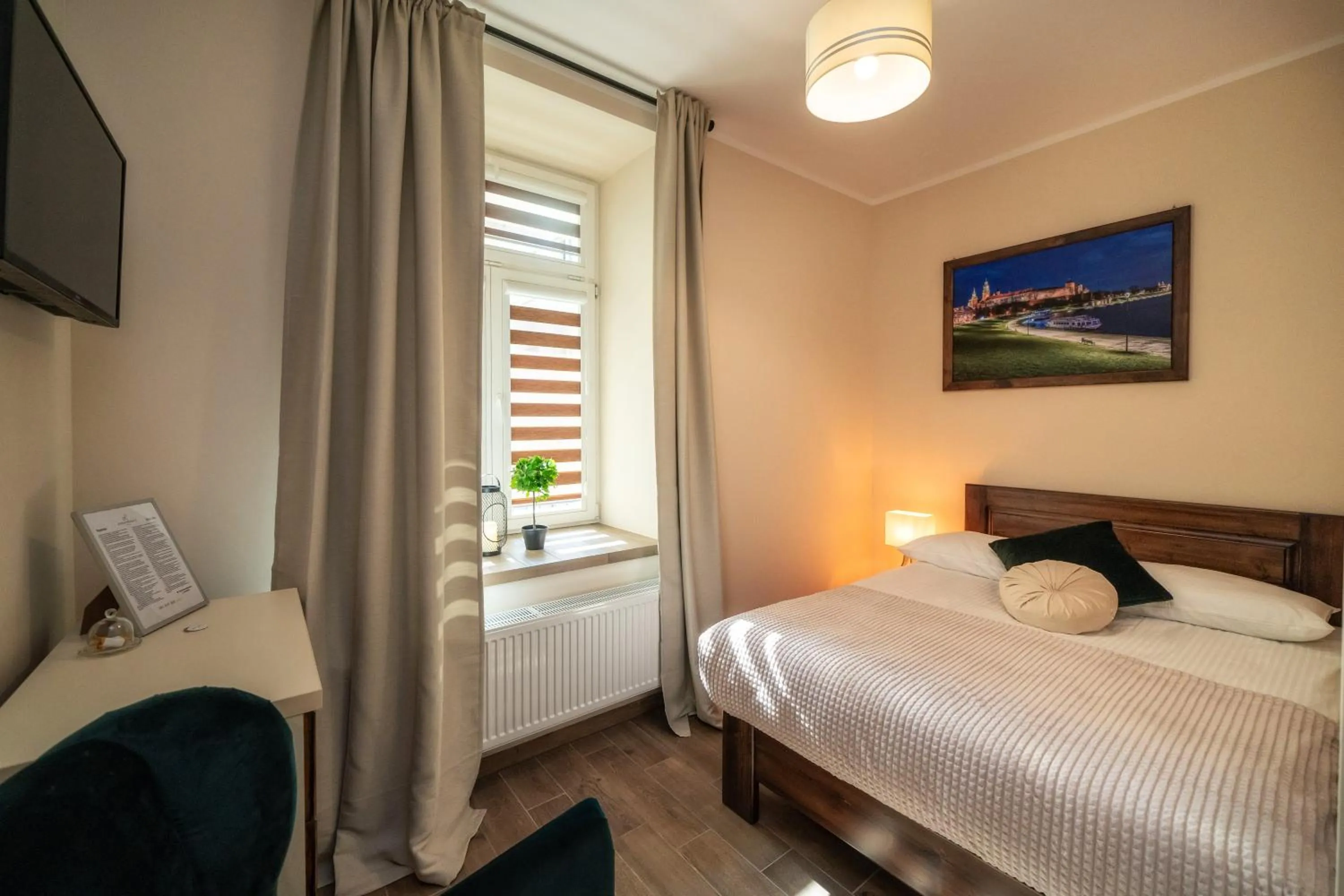 Bed in Apartments 17 Szewska