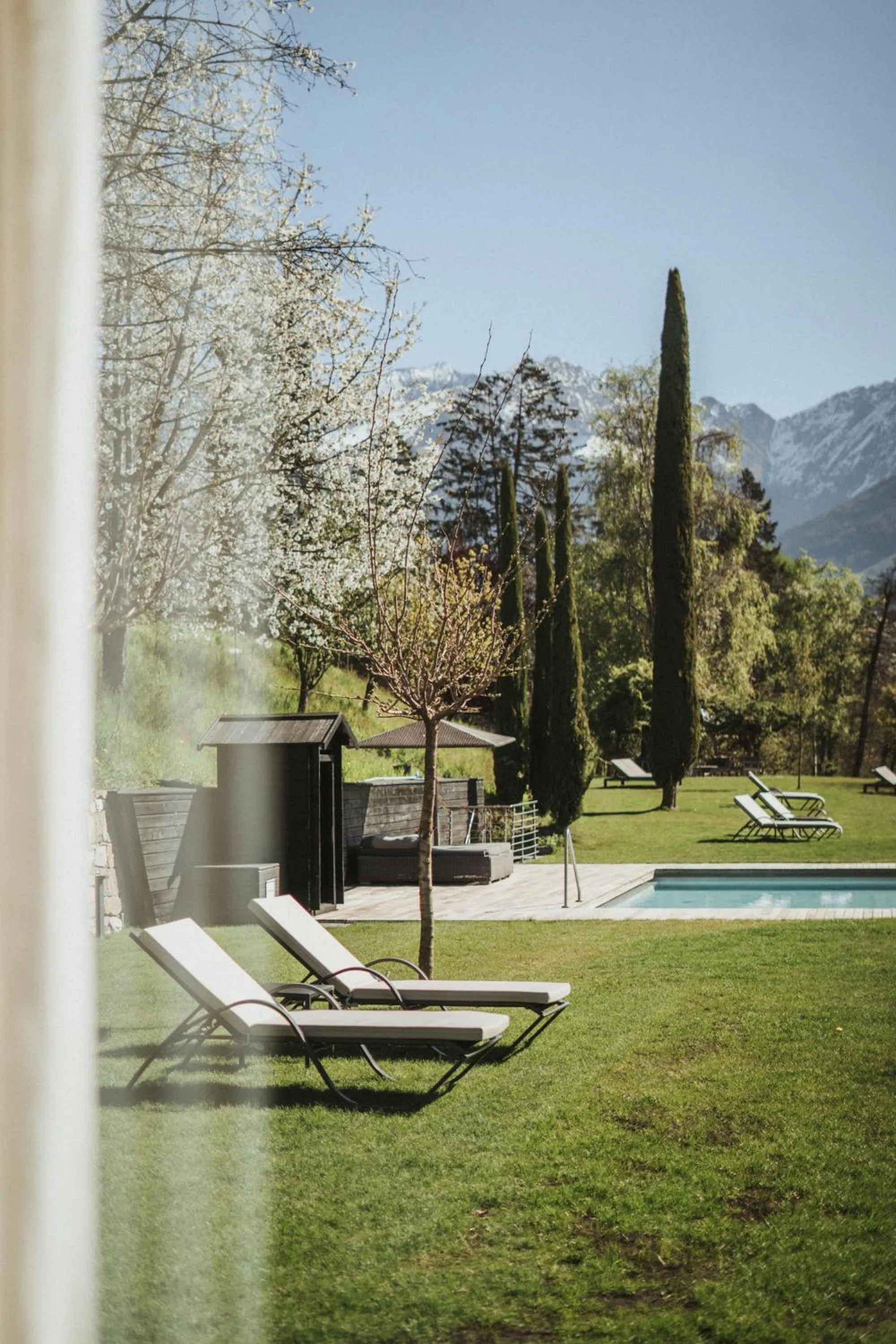 Pool view in Hotel KÜGLERHOF