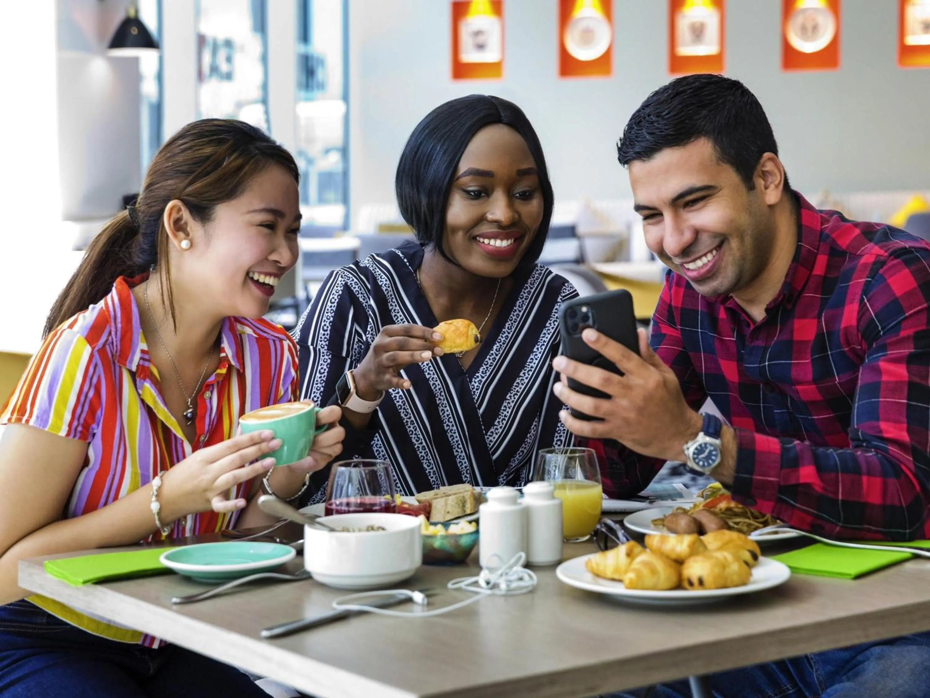 Restaurant/places to eat in ibis Styles Dubai Airport Hotel