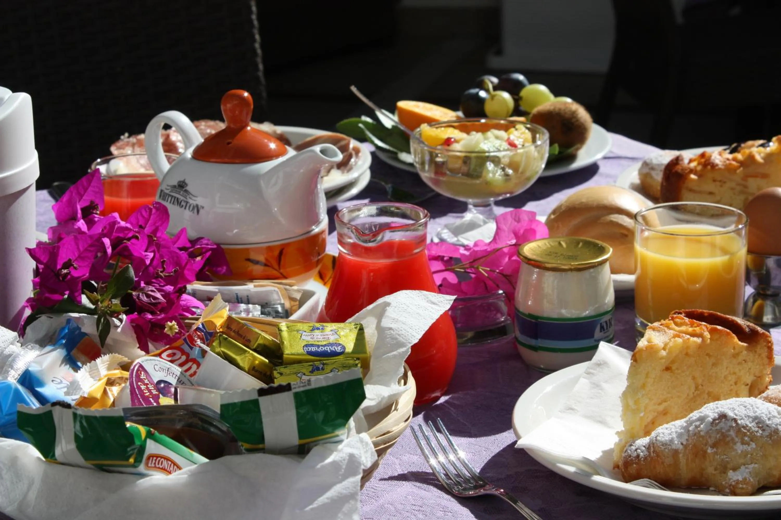 Breakfast in Hotel Belvir