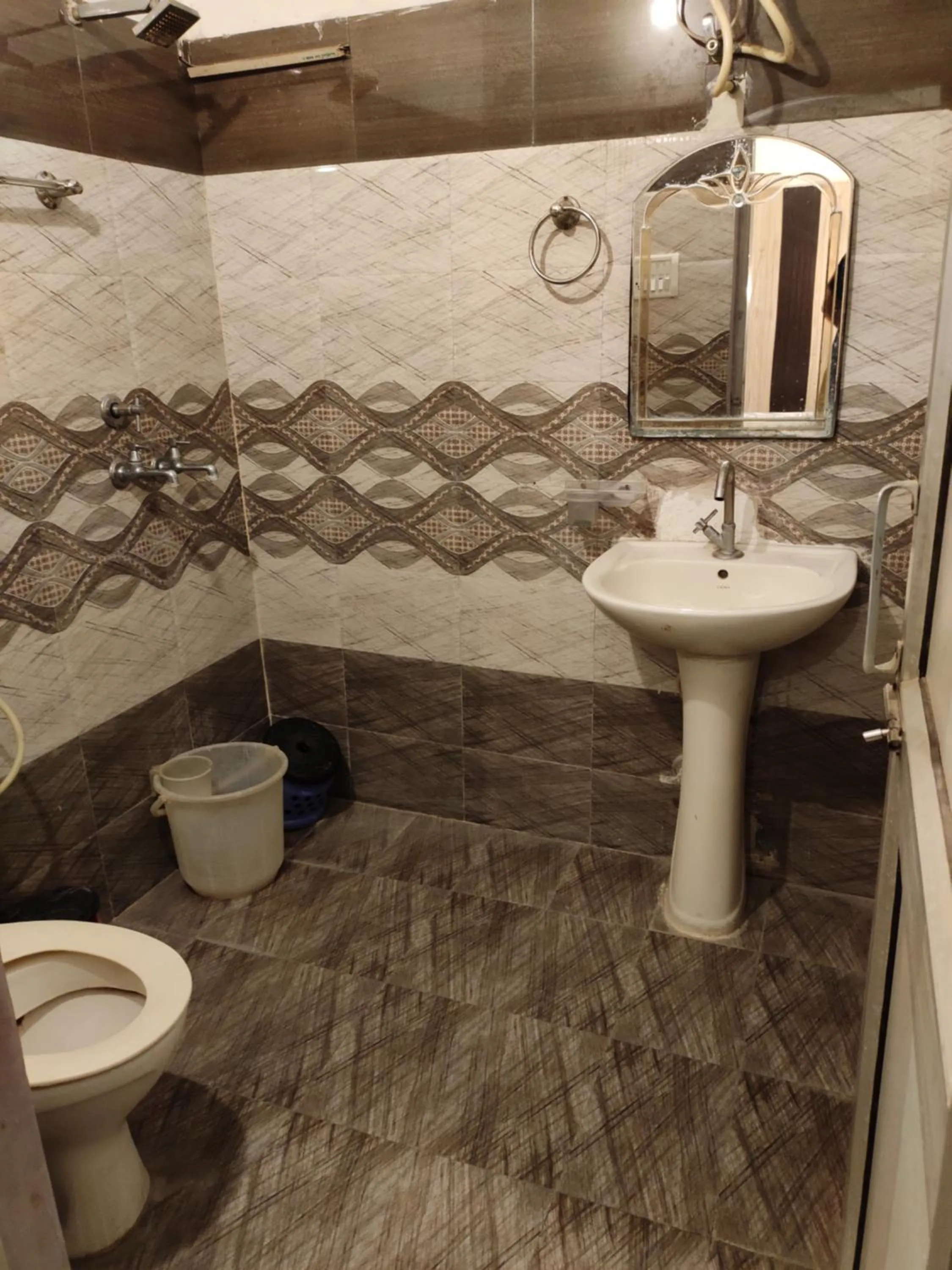 Hotel Golden Woods