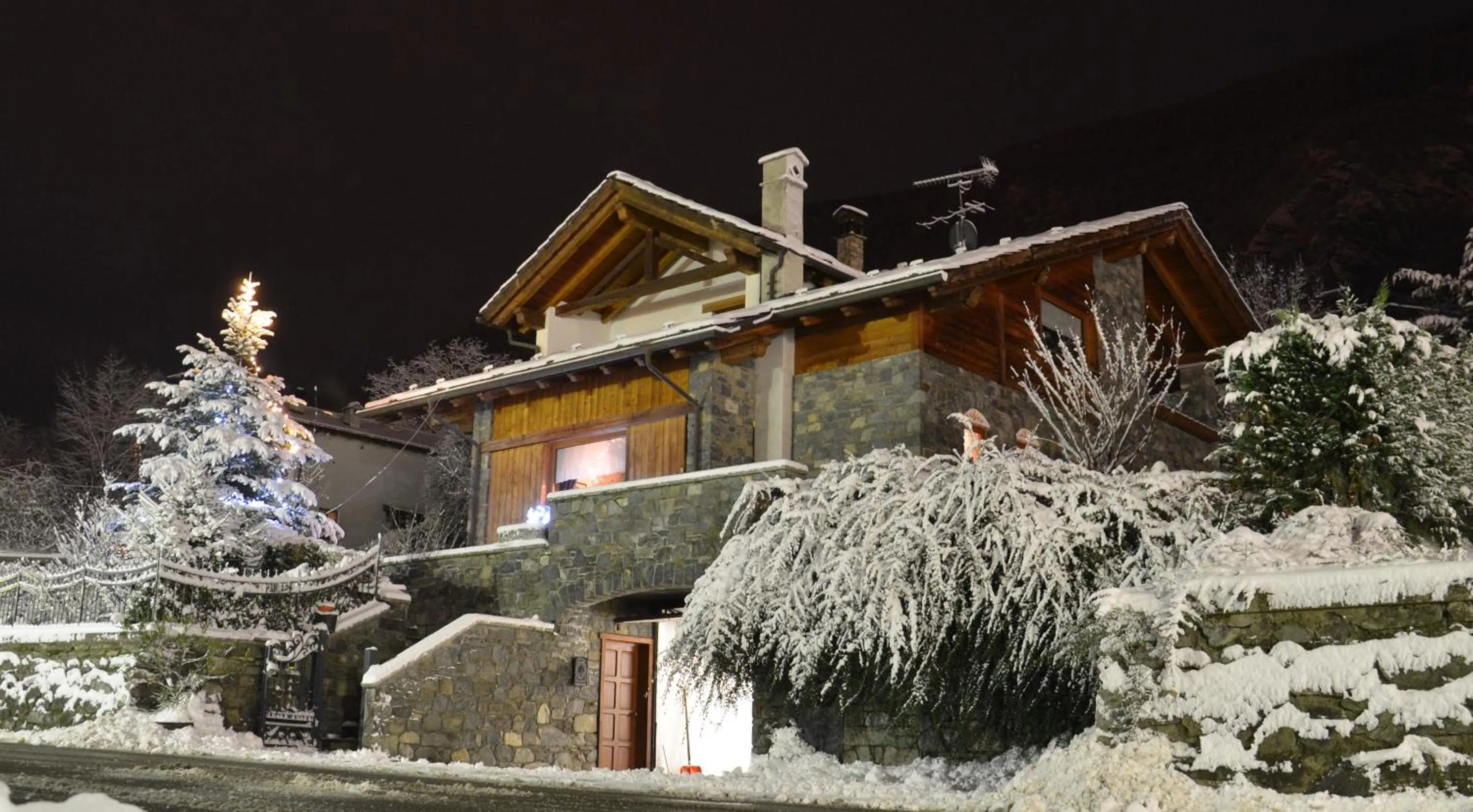 Winter in La Casa Della Guida