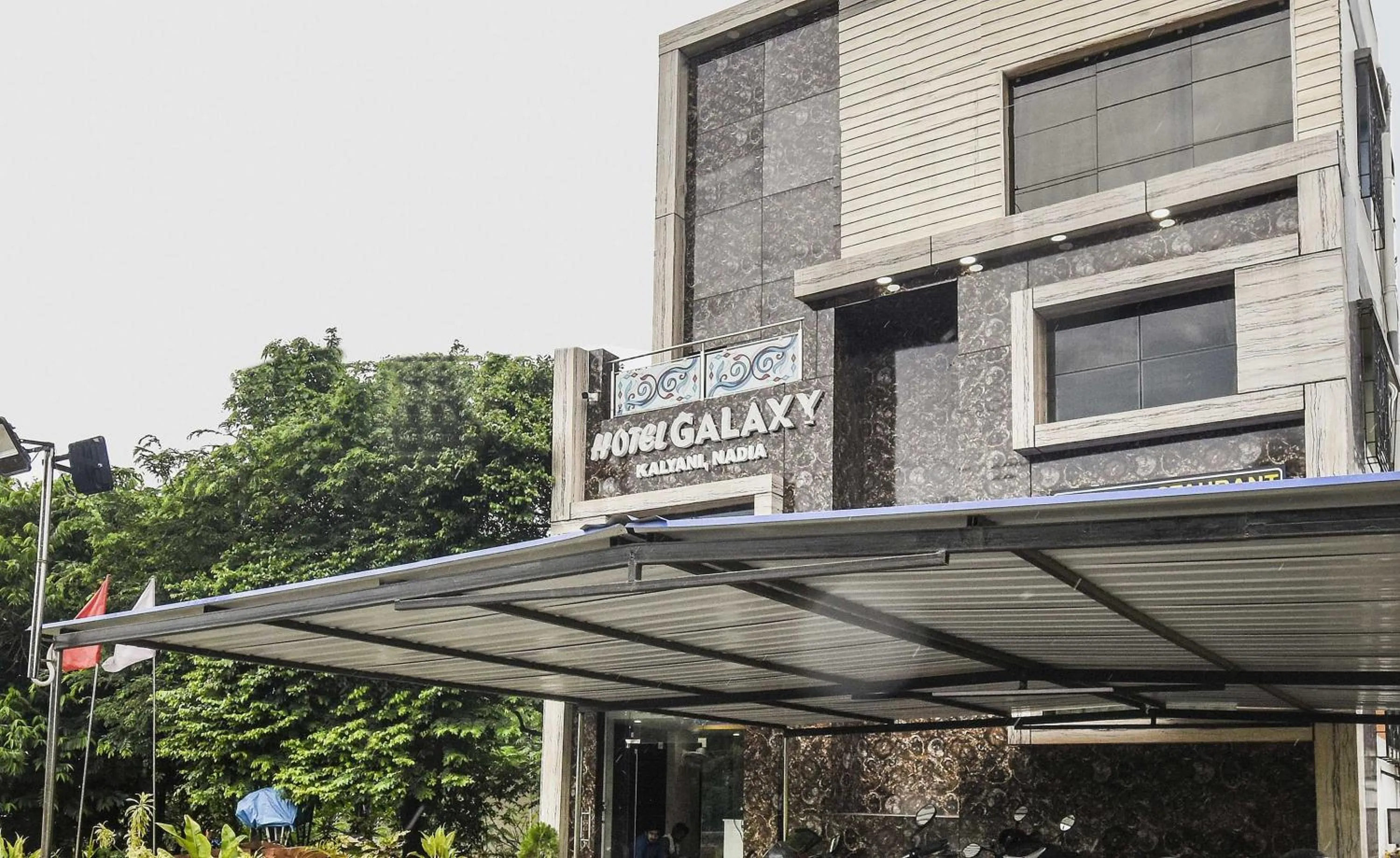 Facade/entrance in Hotel O Galaxy