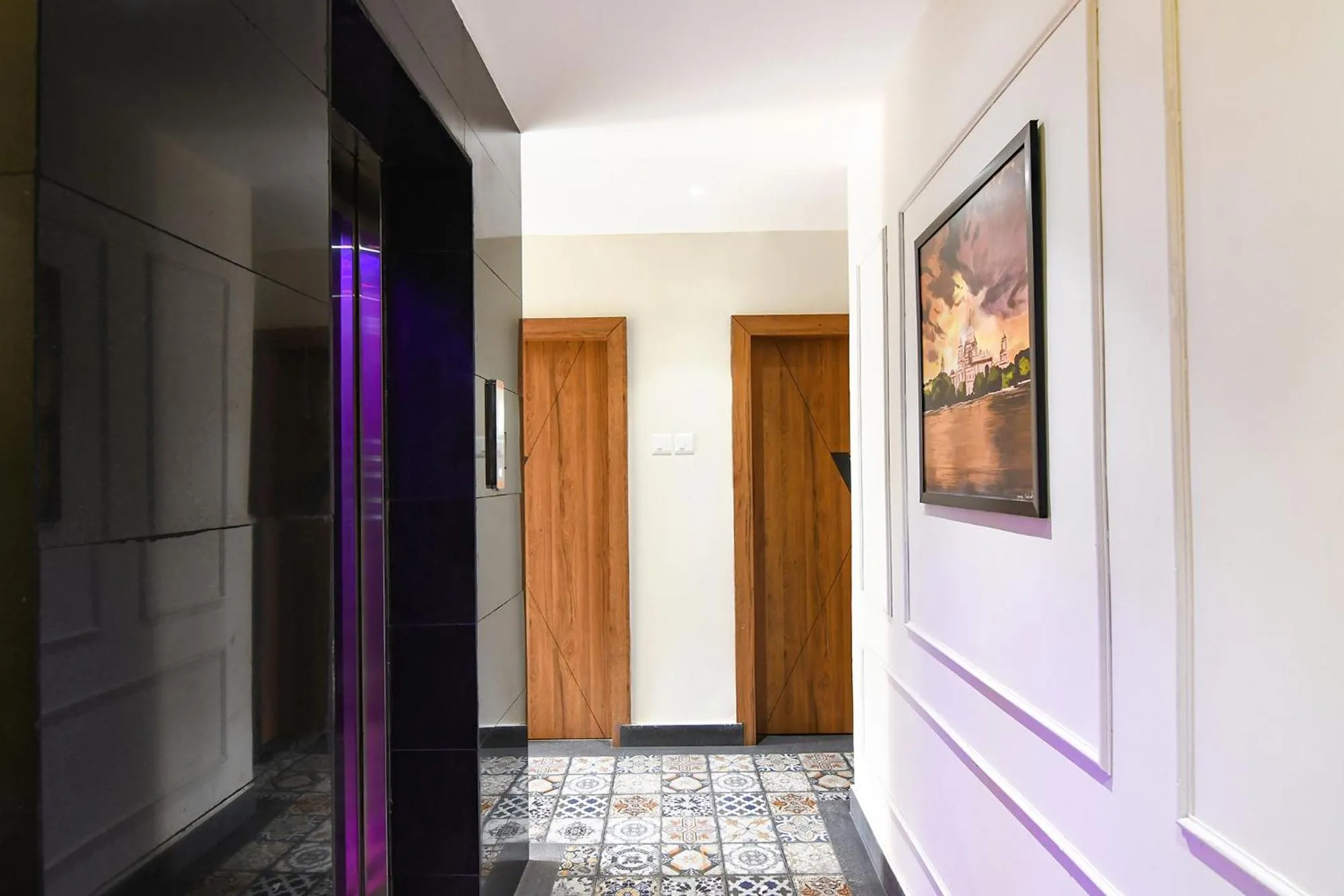 Lobby or reception in FabHotel Prime Swagatam International Chinar Park