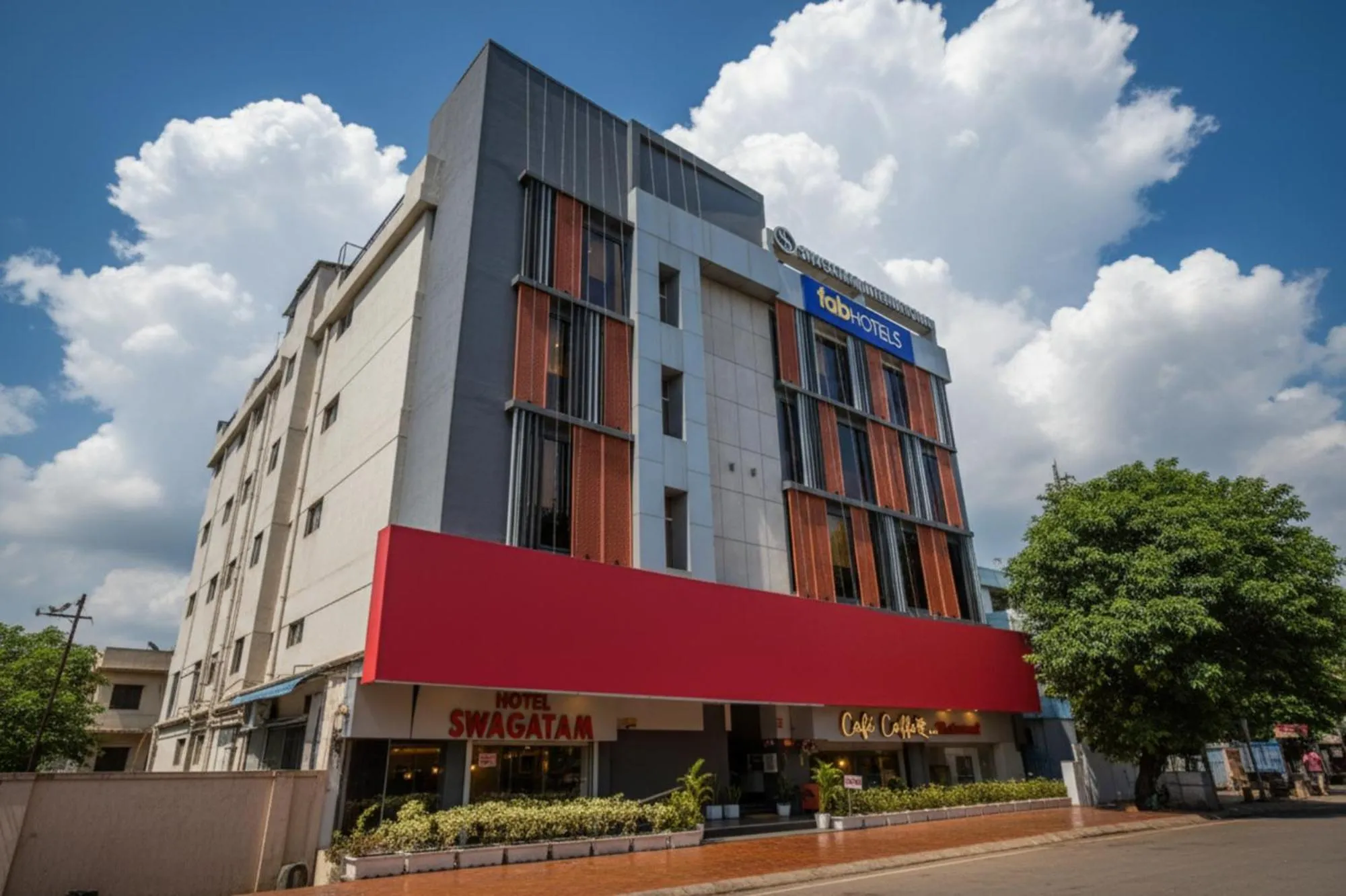 Property building in FabHotel Prime Swagatam International Chinar Park